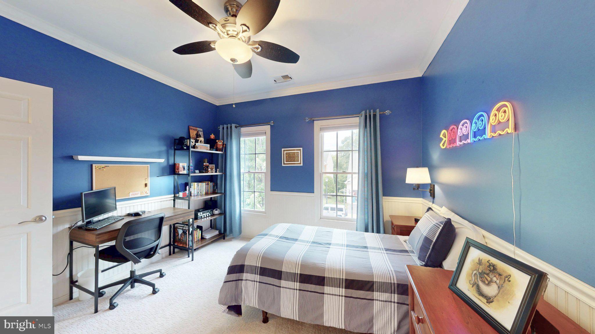 RIVER CREST - Residential