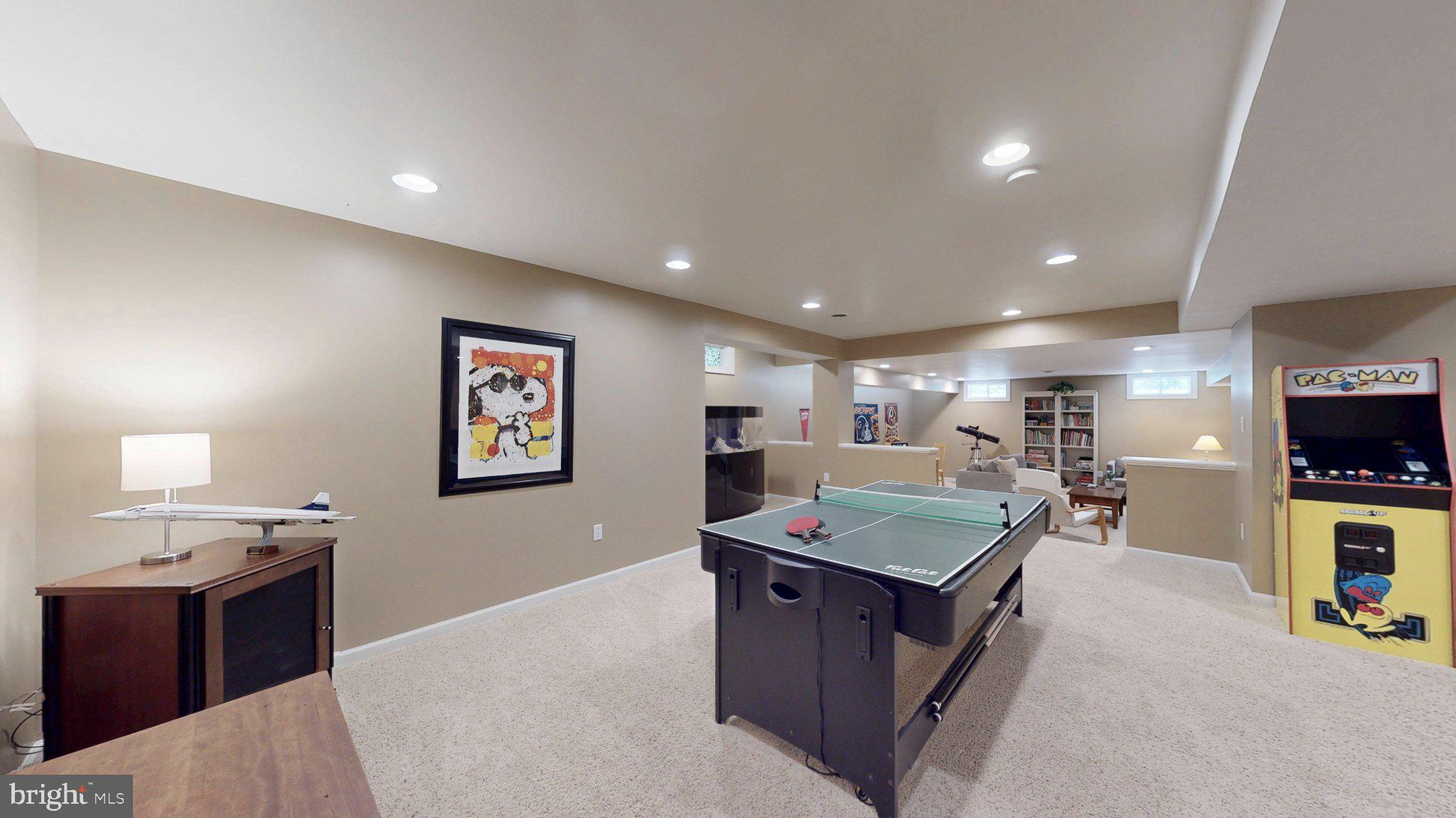 RIVER CREST - Residential