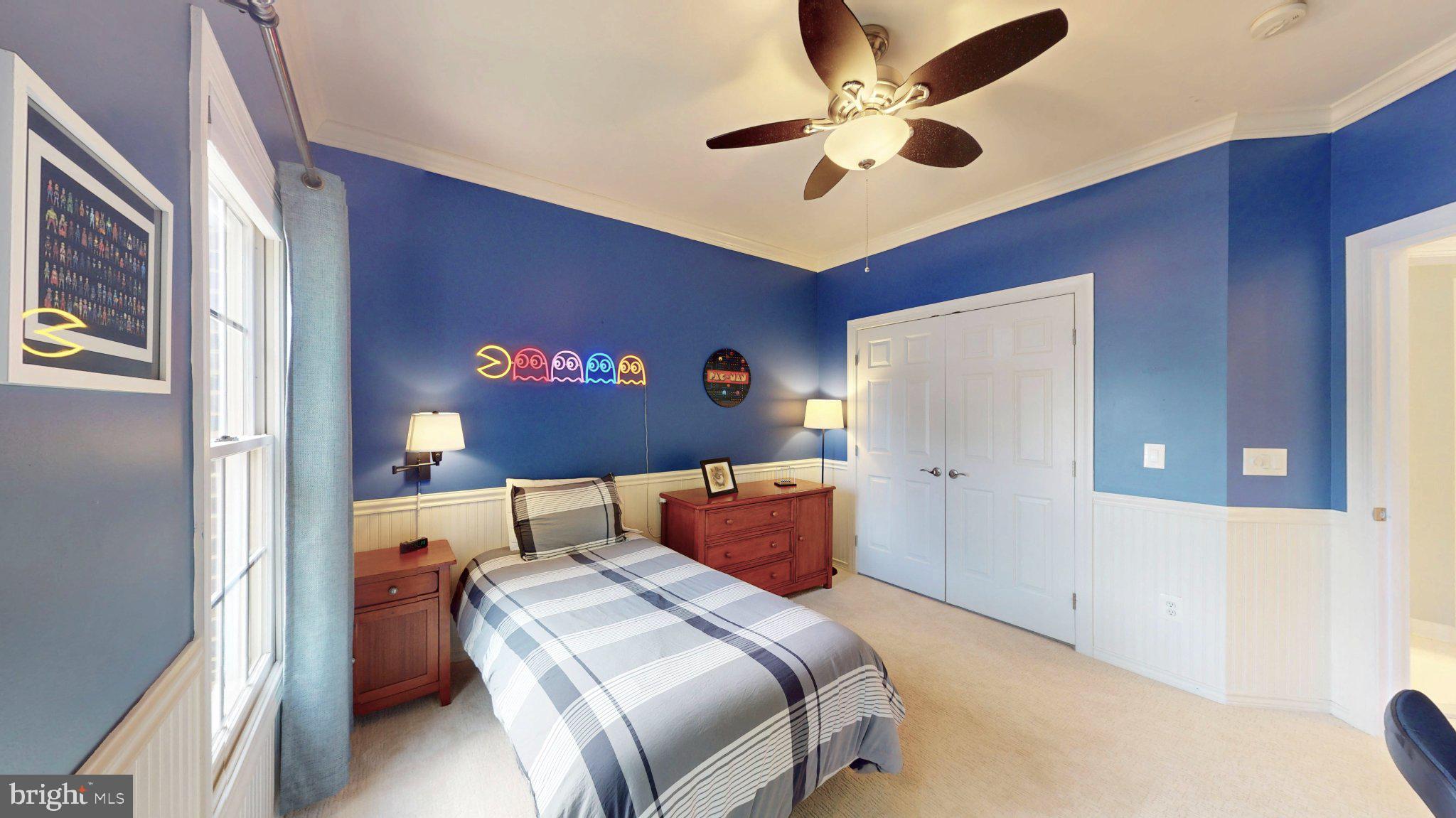 RIVER CREST - Residential
