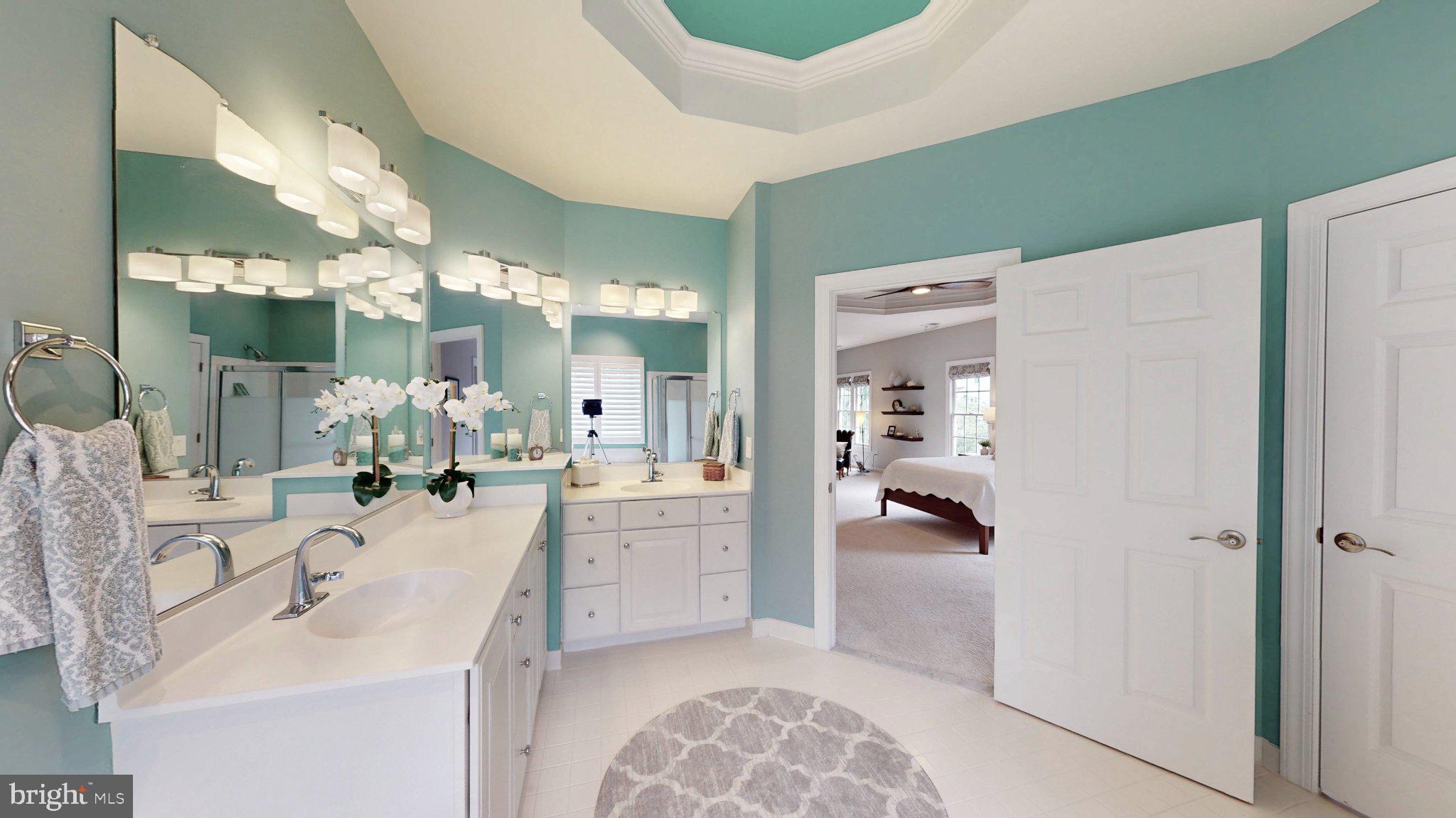 RIVER CREST - Residential