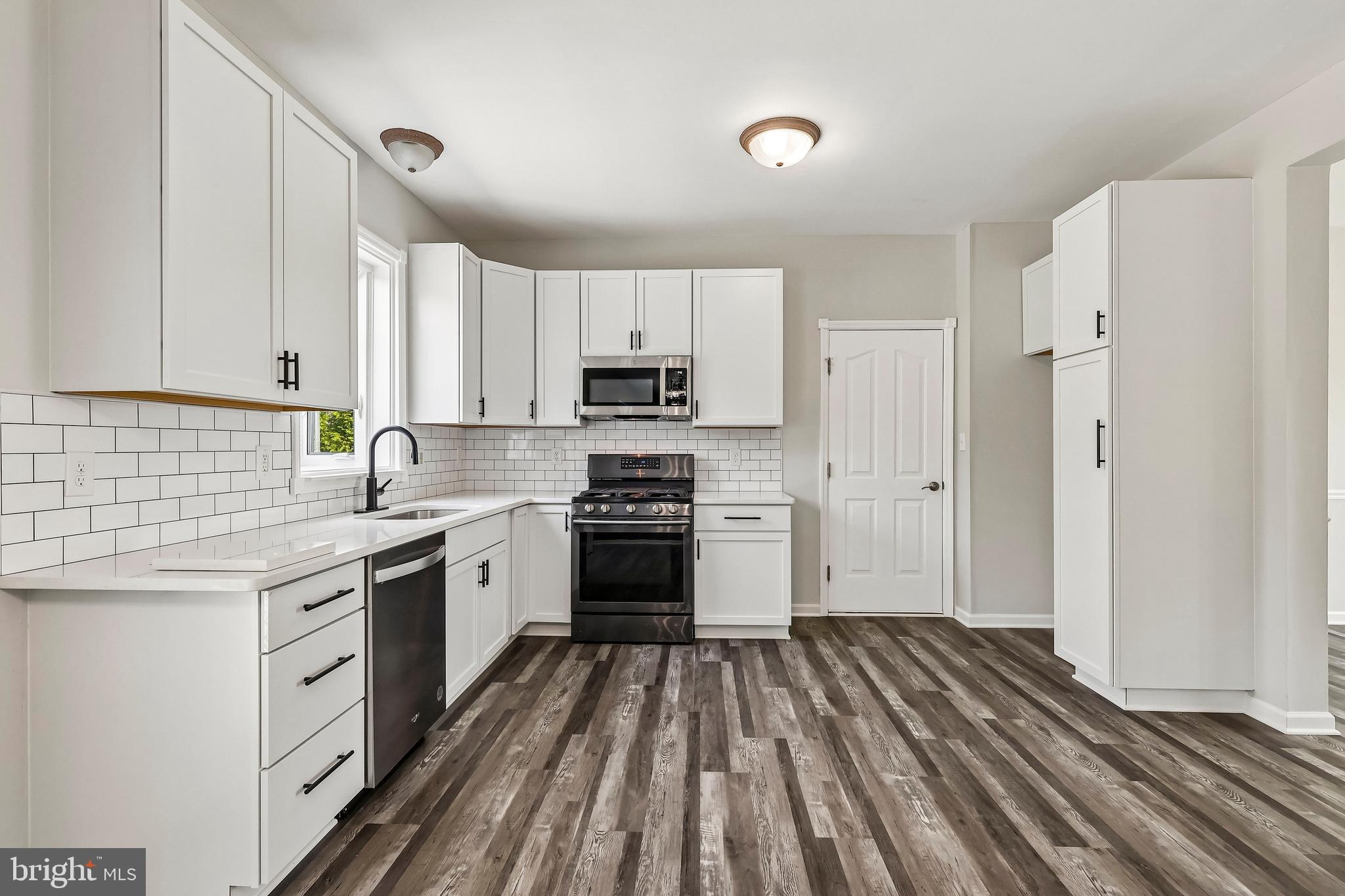 BARBS FARM - Residential