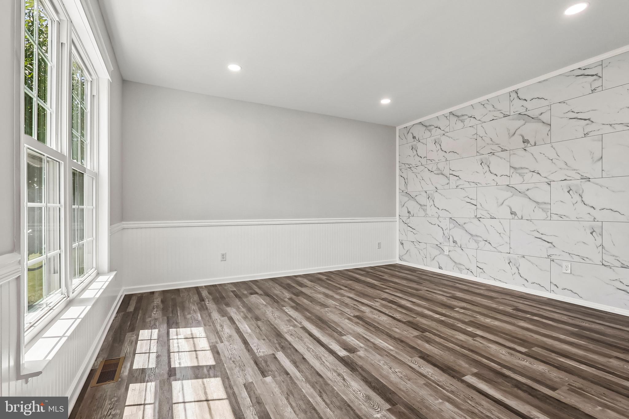 BARBS FARM - Residential