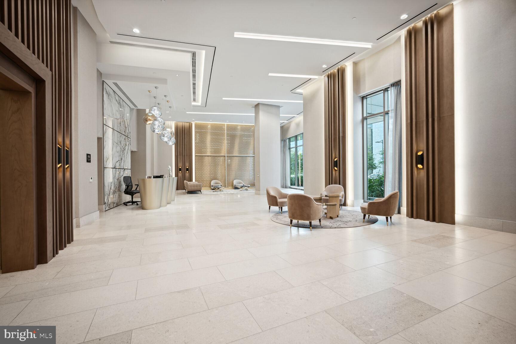 TYSONS CORNER - Residential