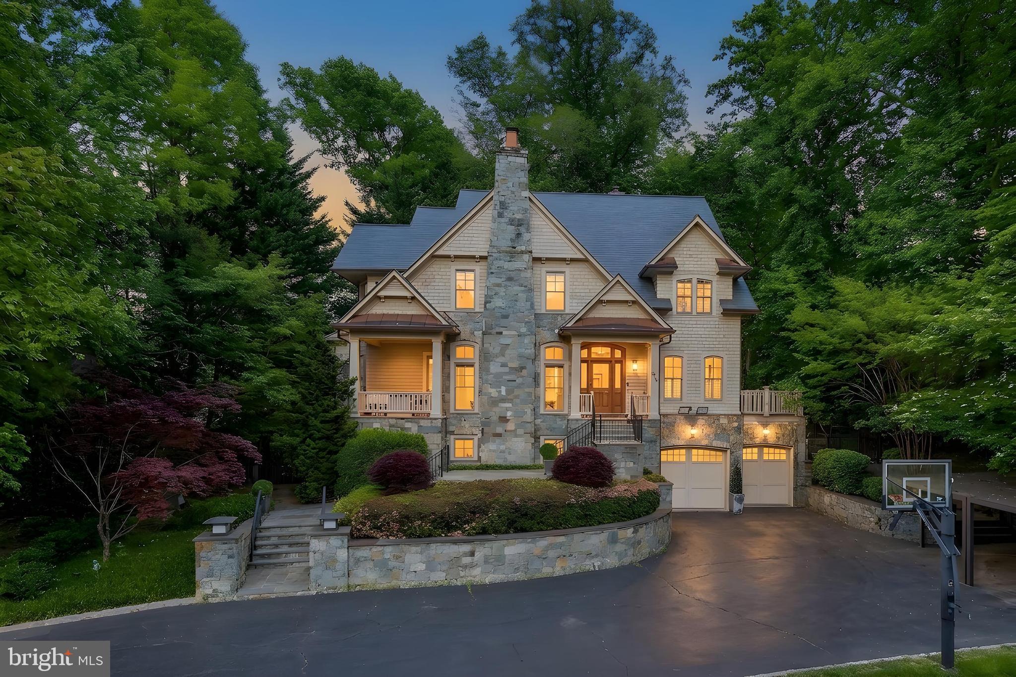 BRADLEY HILLS GROVE - Residential