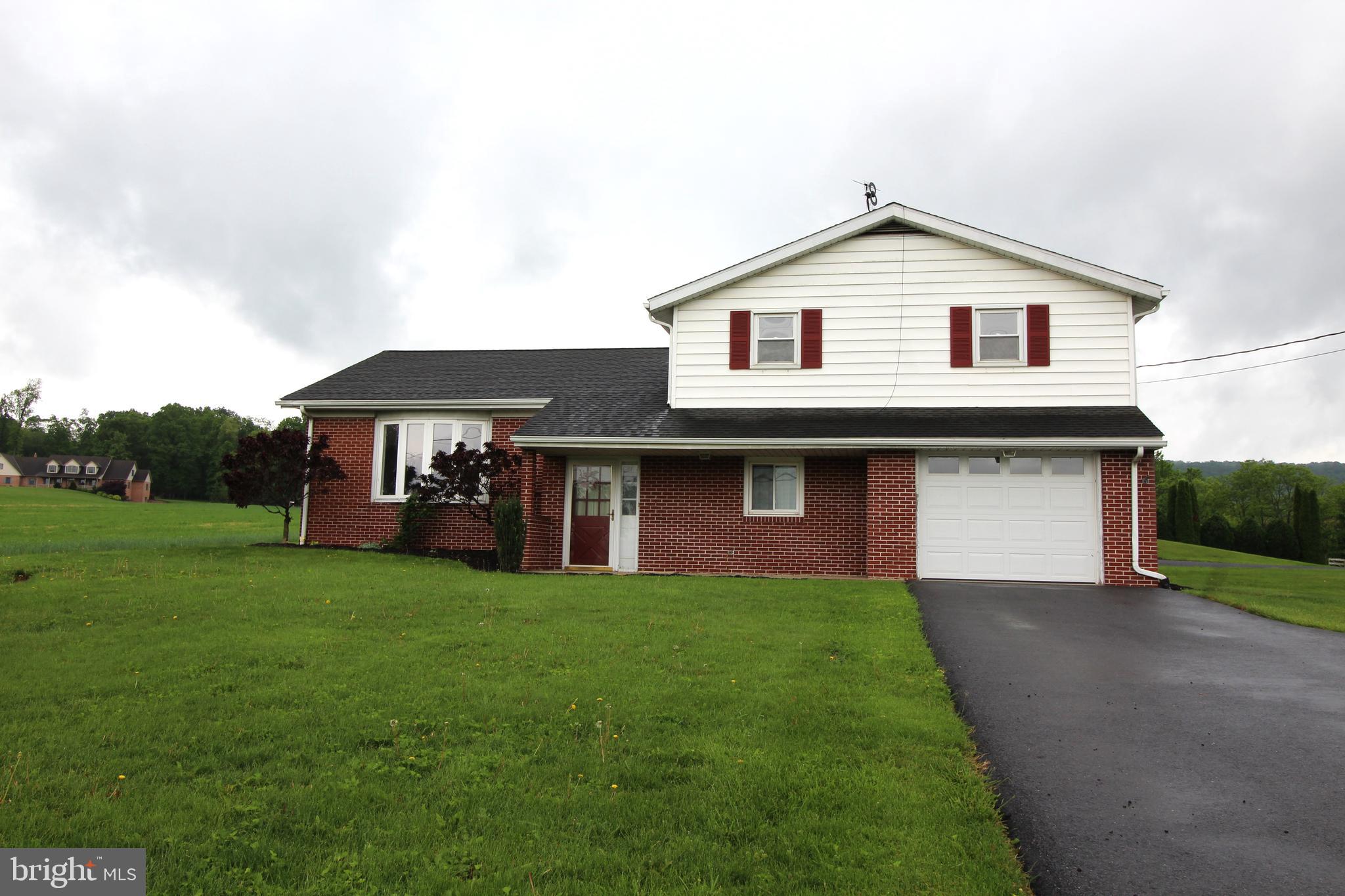 CAERNARVON TWP - Residential Lease