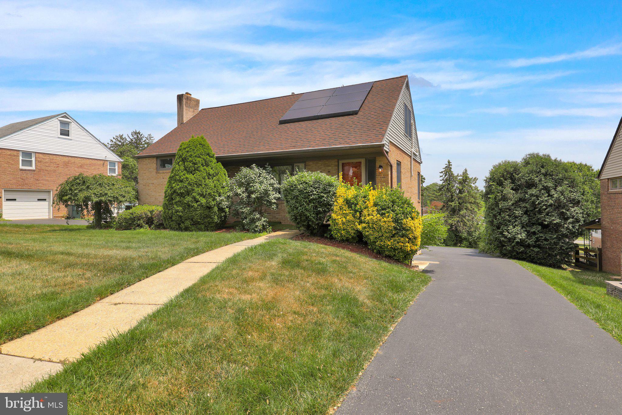CRESTWOOD - Residential