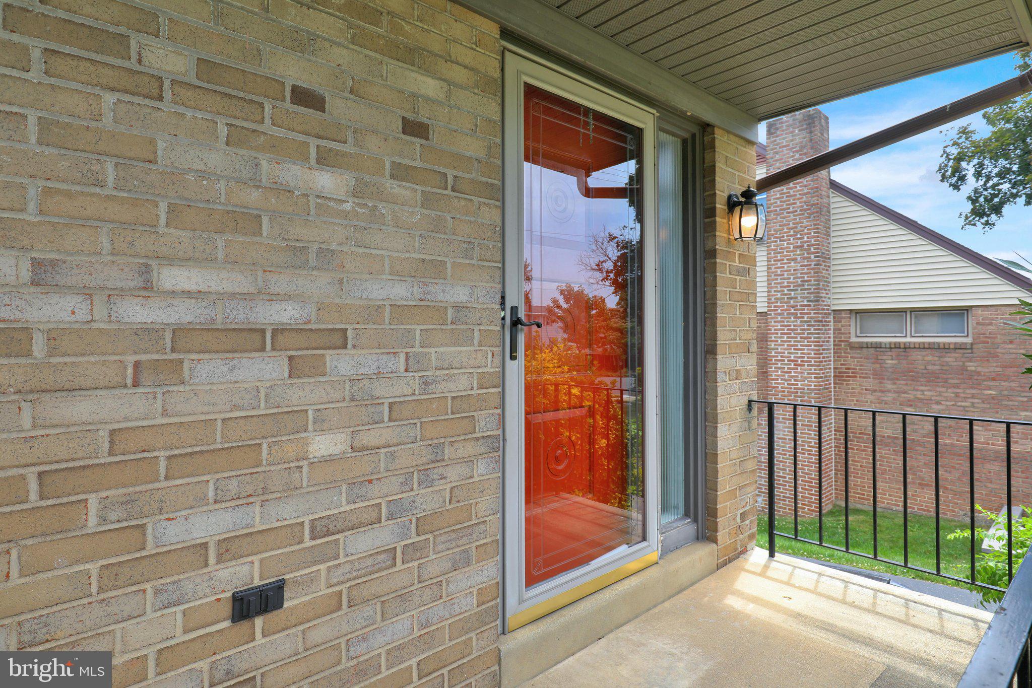 CRESTWOOD - Residential