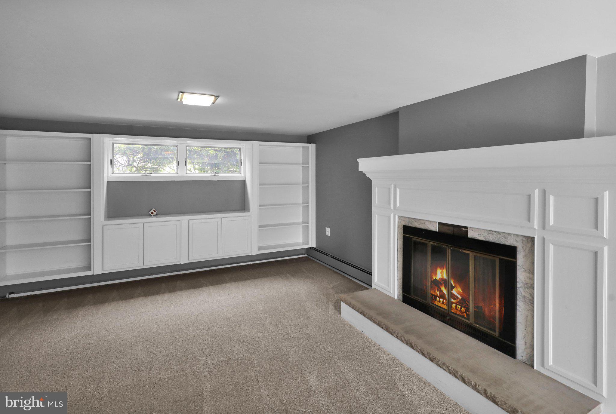 CRESTWOOD - Residential