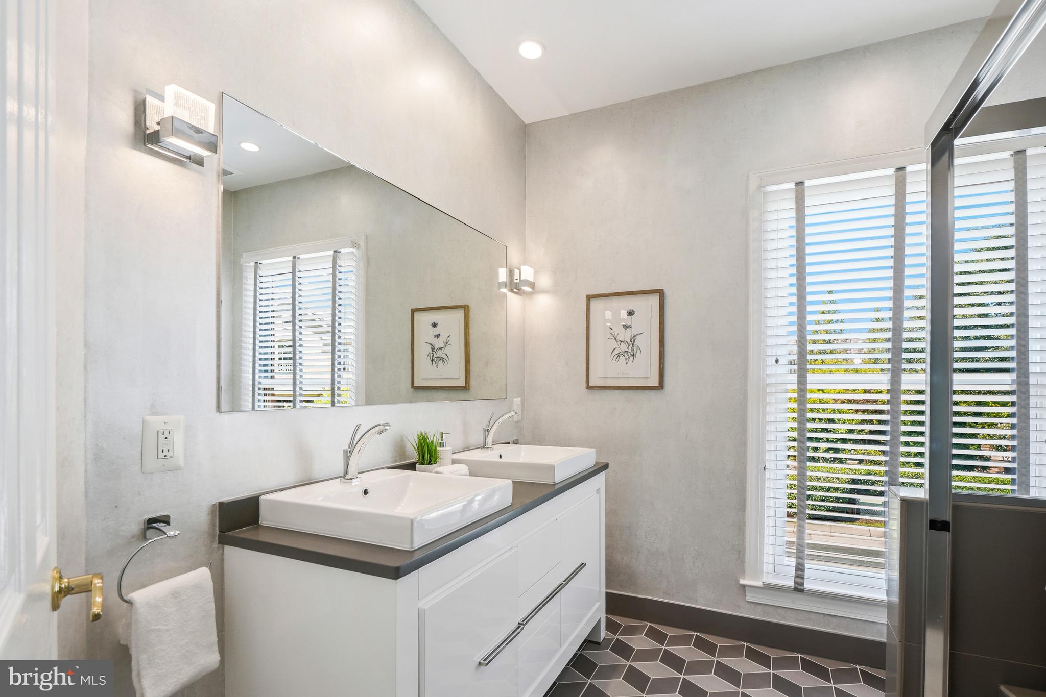 POTOMAC CREST - Residential