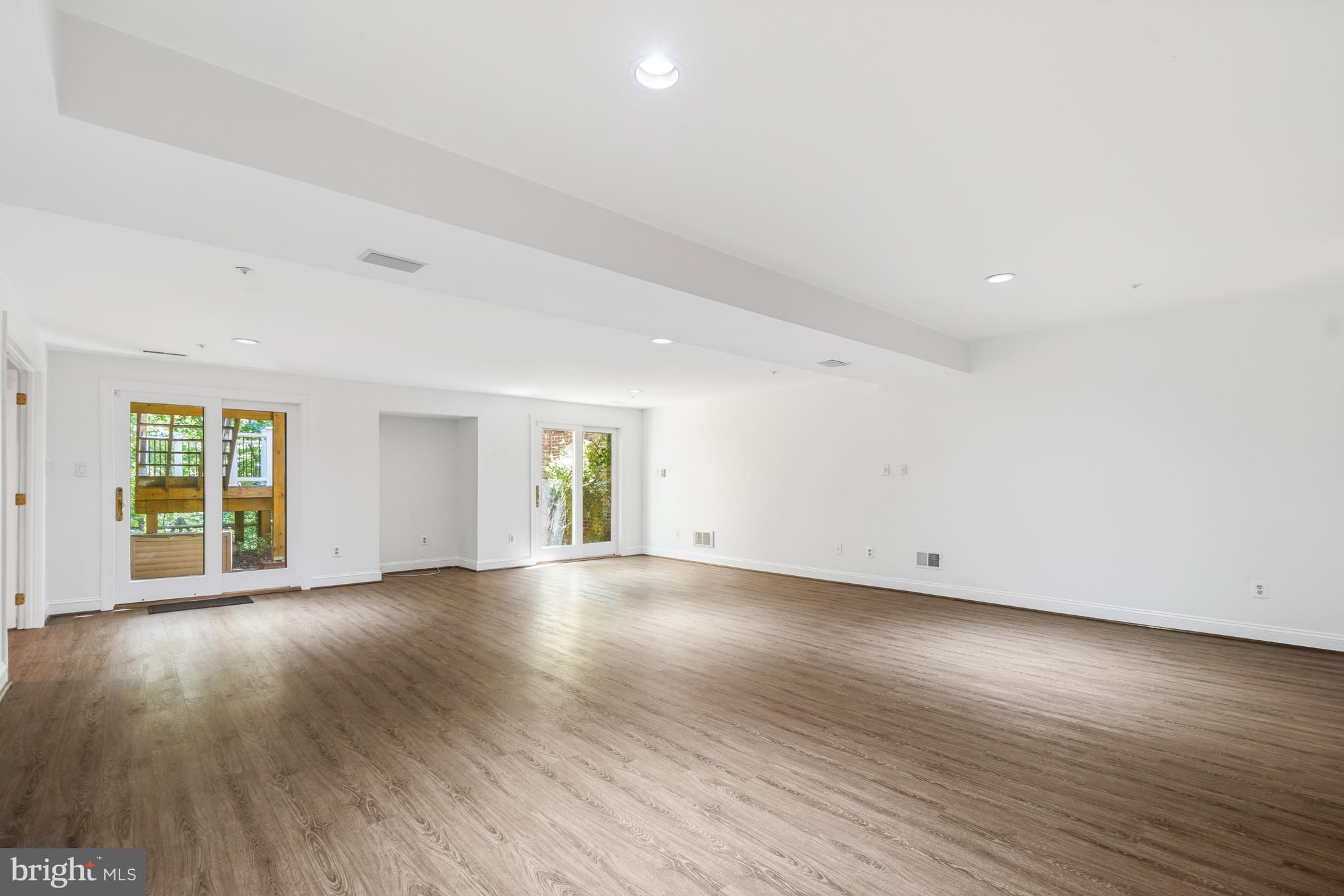POTOMAC CREST - Residential