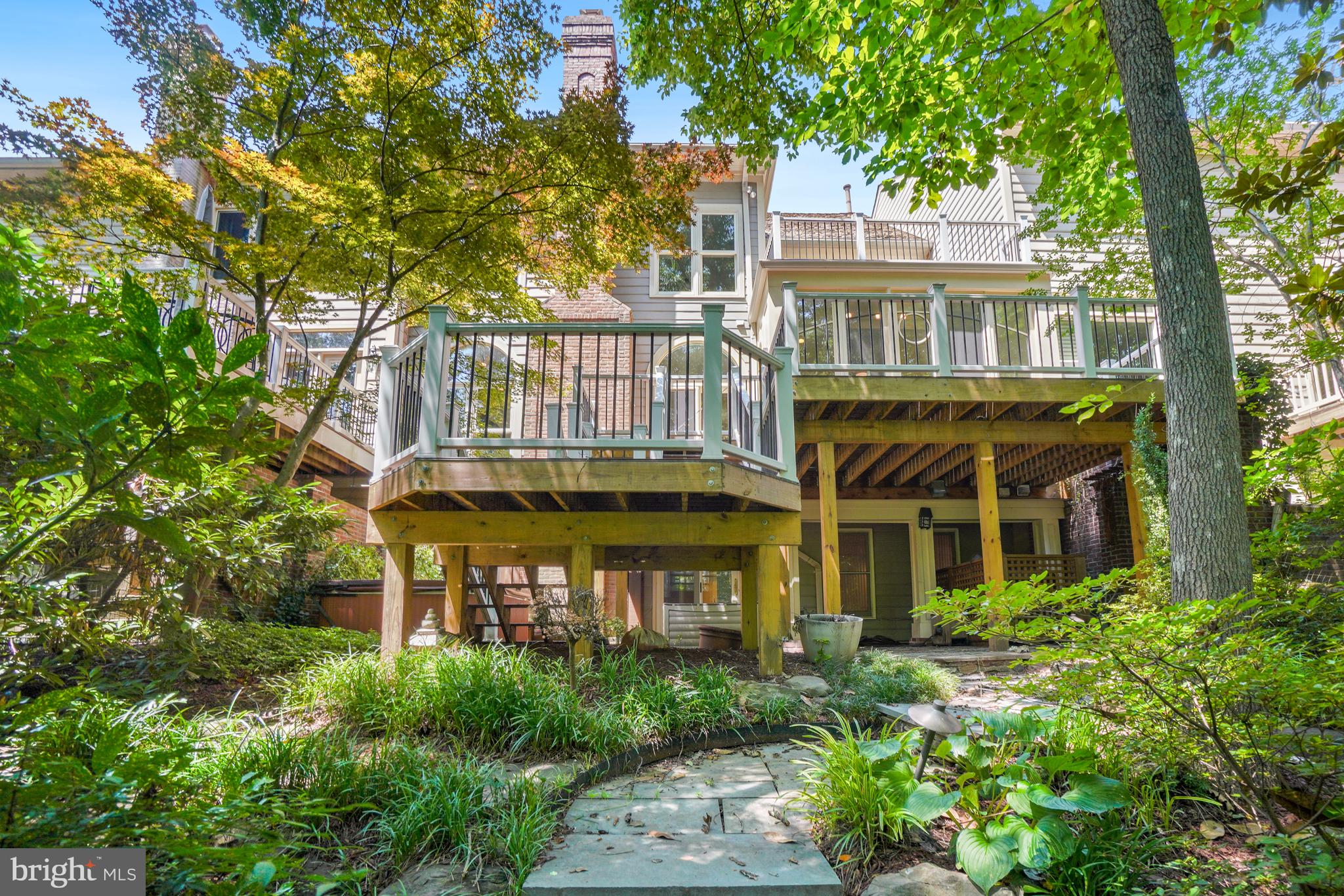 POTOMAC CREST - Residential
