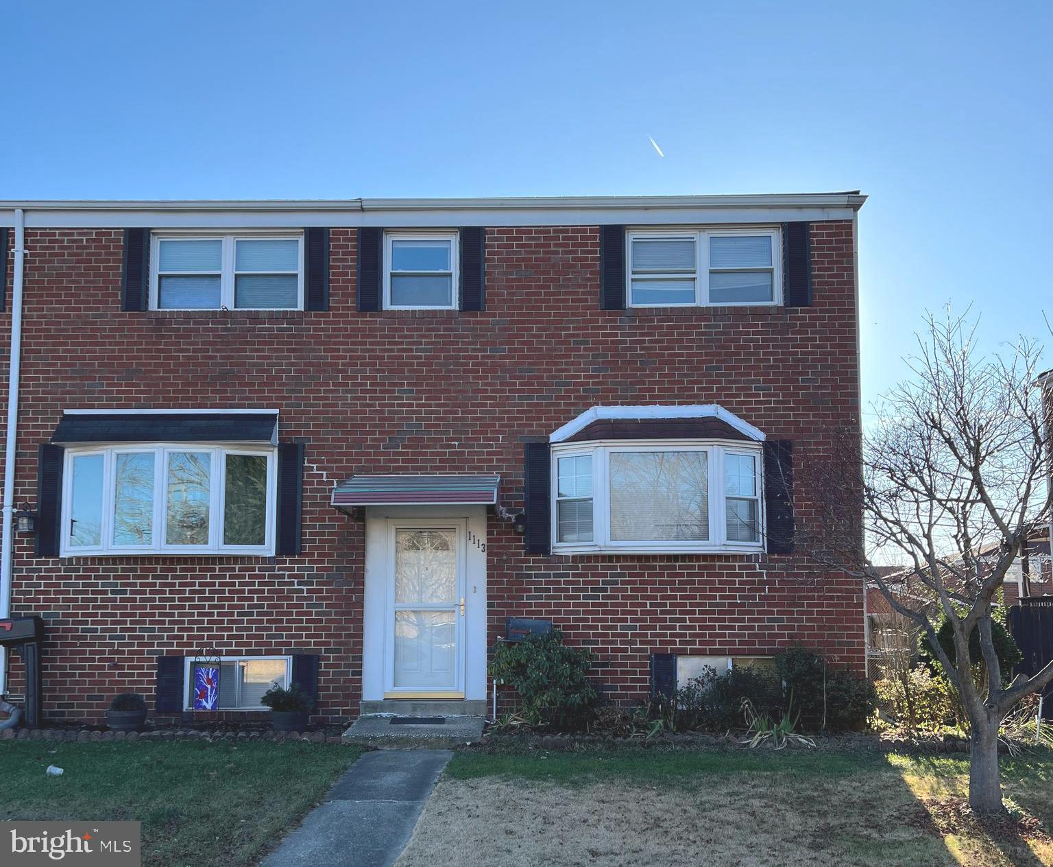 BEAUTIFUL SPACIOUS FULLY RENOVATED END OF GROUP WITH 3 BEDROOM, 1 FULL BATH AND 2 HALF BATH. NEW KITCHEN WITH GRANITE COUNTERS, STAINLESS STEEL APPLIANCES.  FRESH PAINT. FULLY FINISHED BASEMENT WITH HALF BATH. THIS ONE WON'T LAST LONG, SO PLEASE HURRY AND SEE IT TODAY!