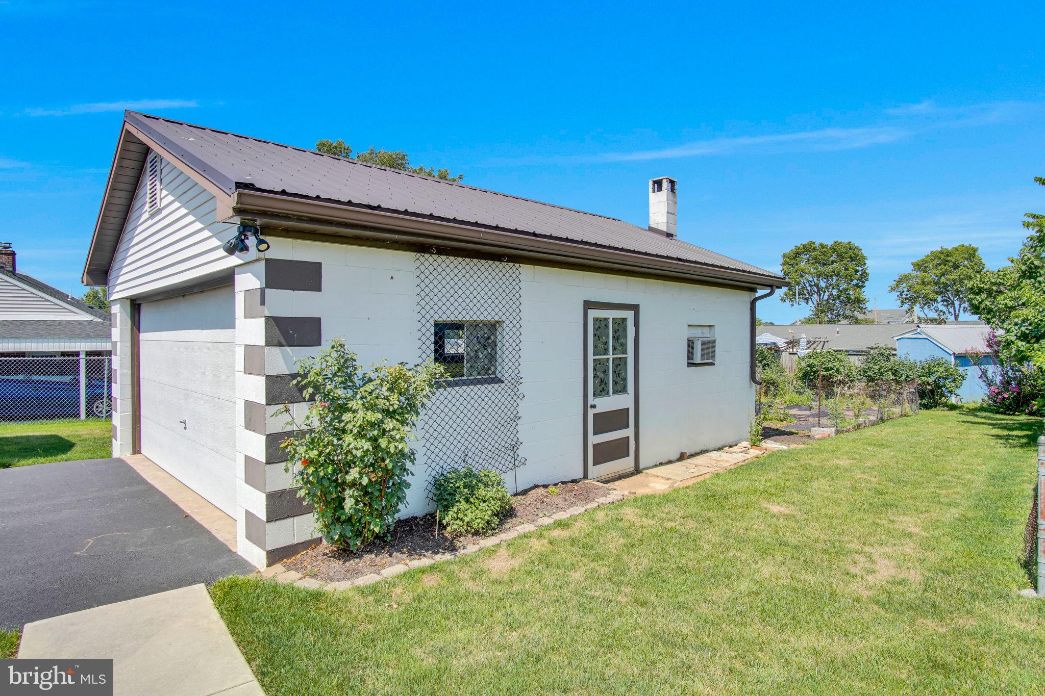 SILVER SPRING TWP - Residential