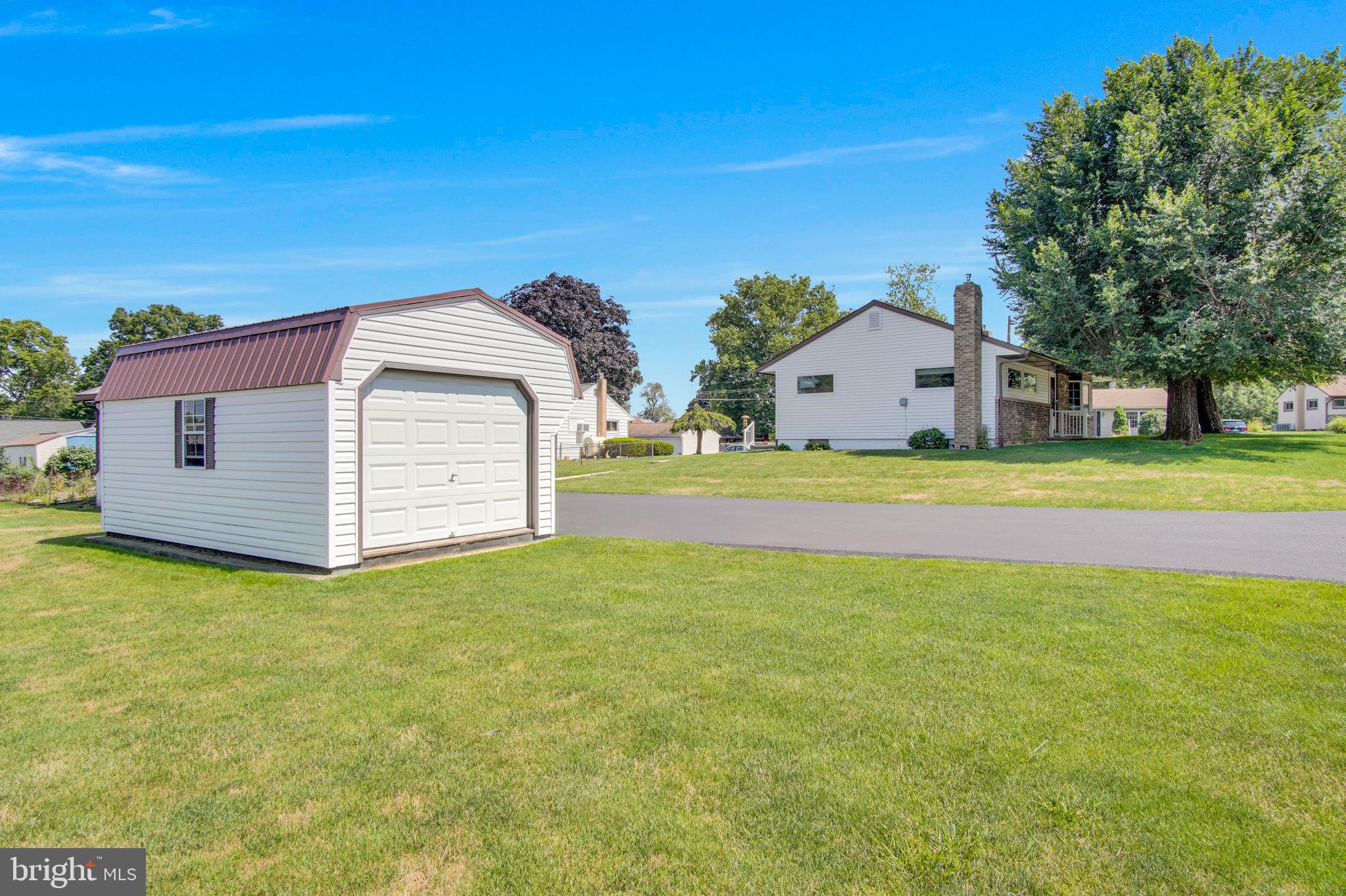 SILVER SPRING TWP - Residential