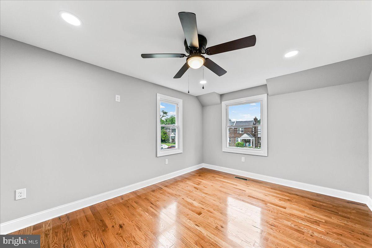 YEADON - Residential