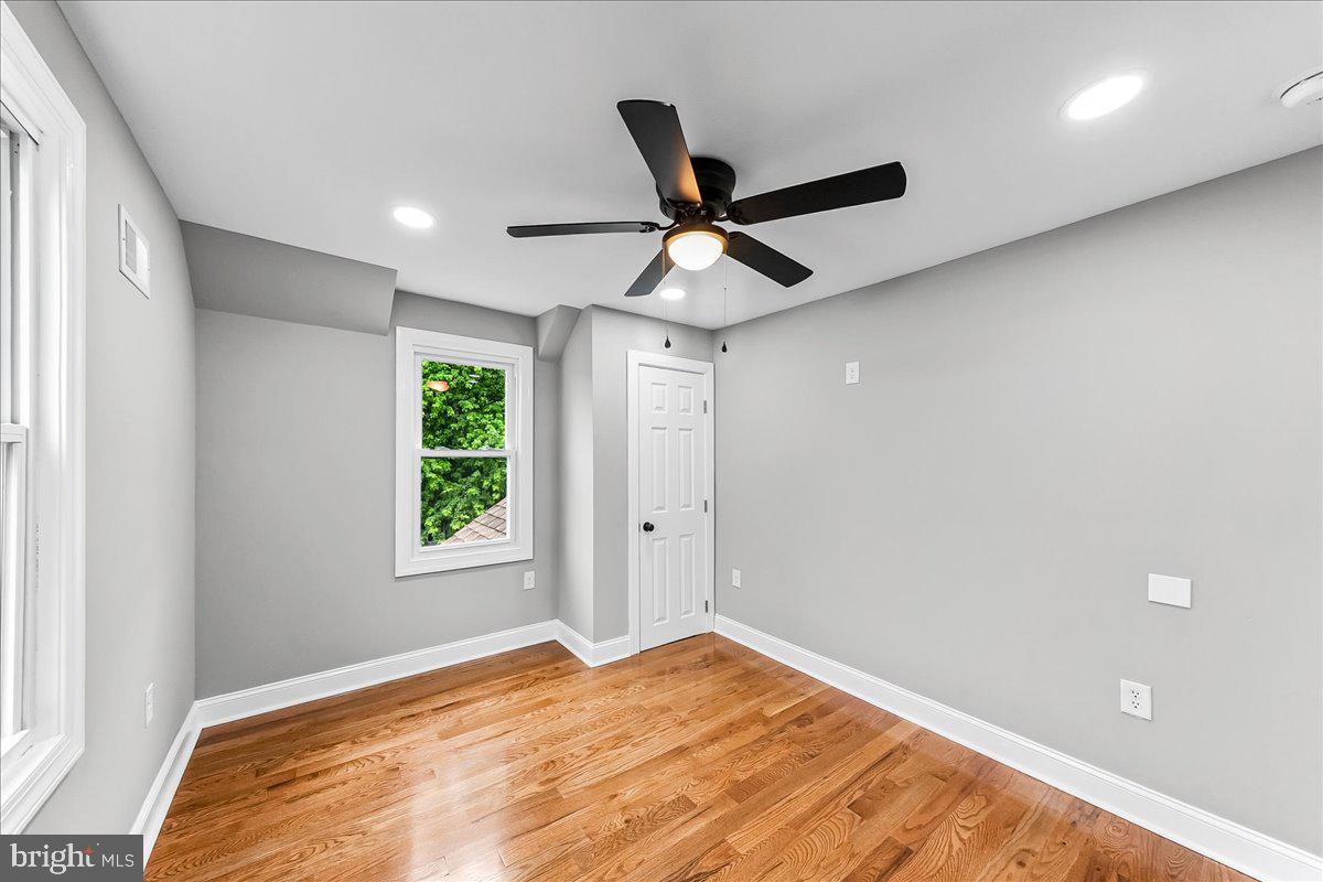 YEADON - Residential