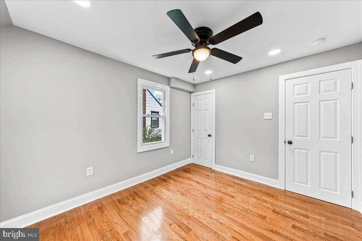 YEADON - Residential