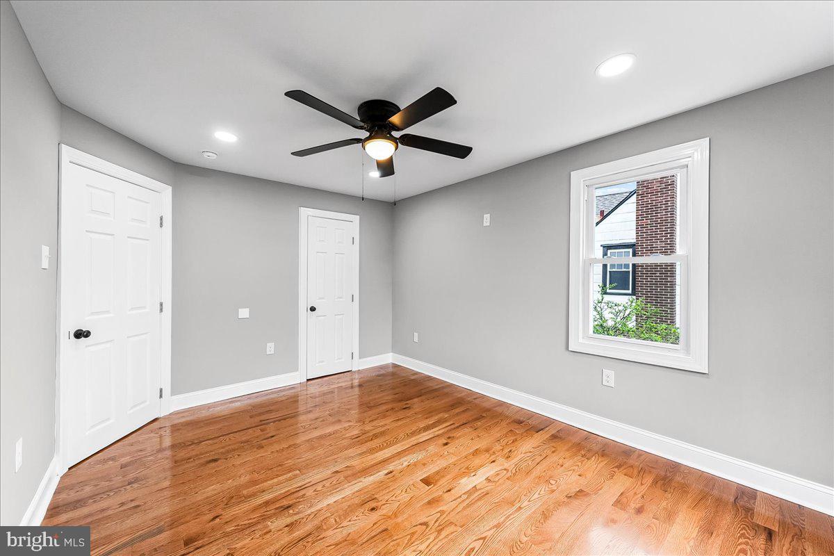 YEADON - Residential