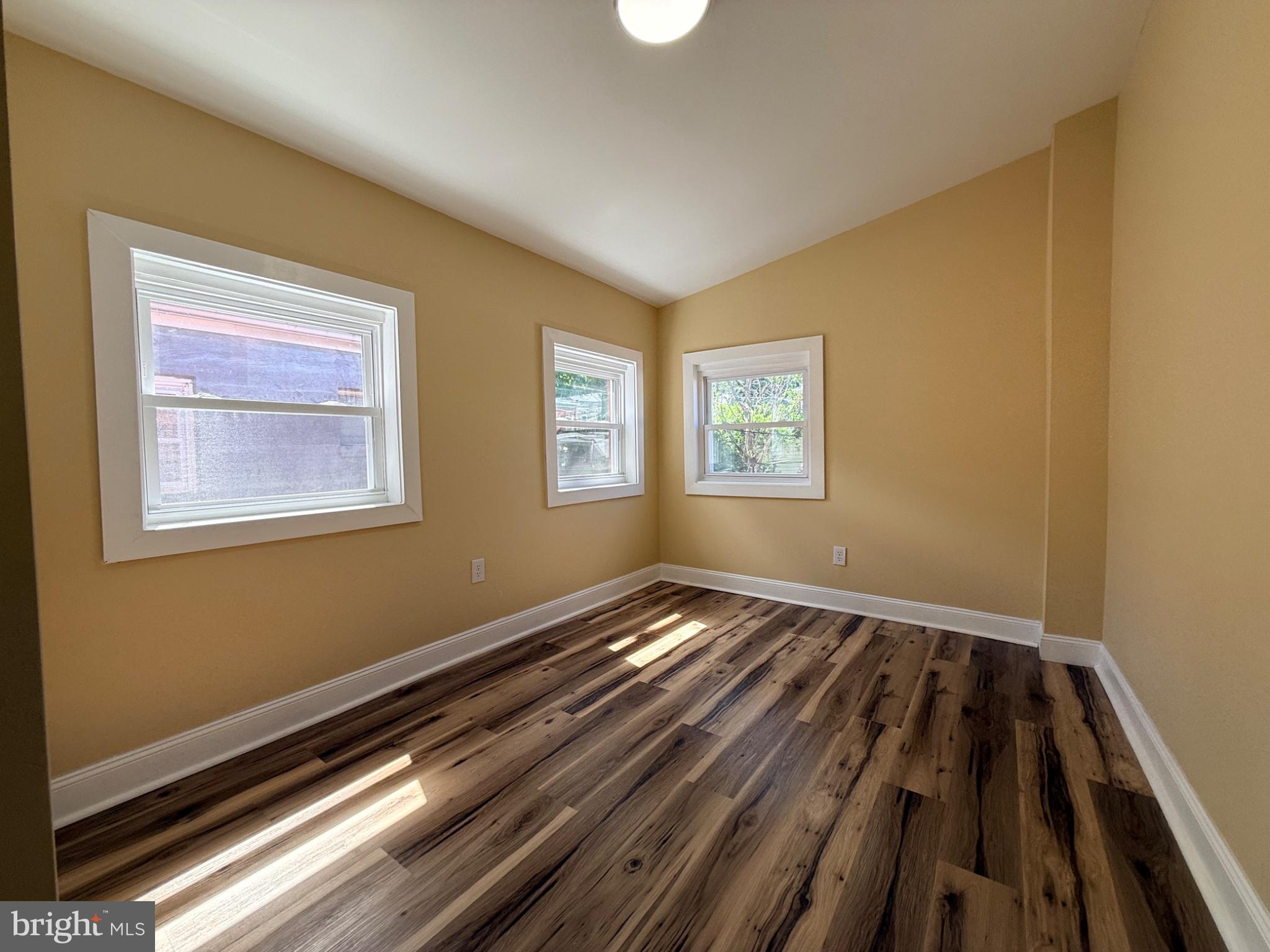 SOUTHERN READING - Residential