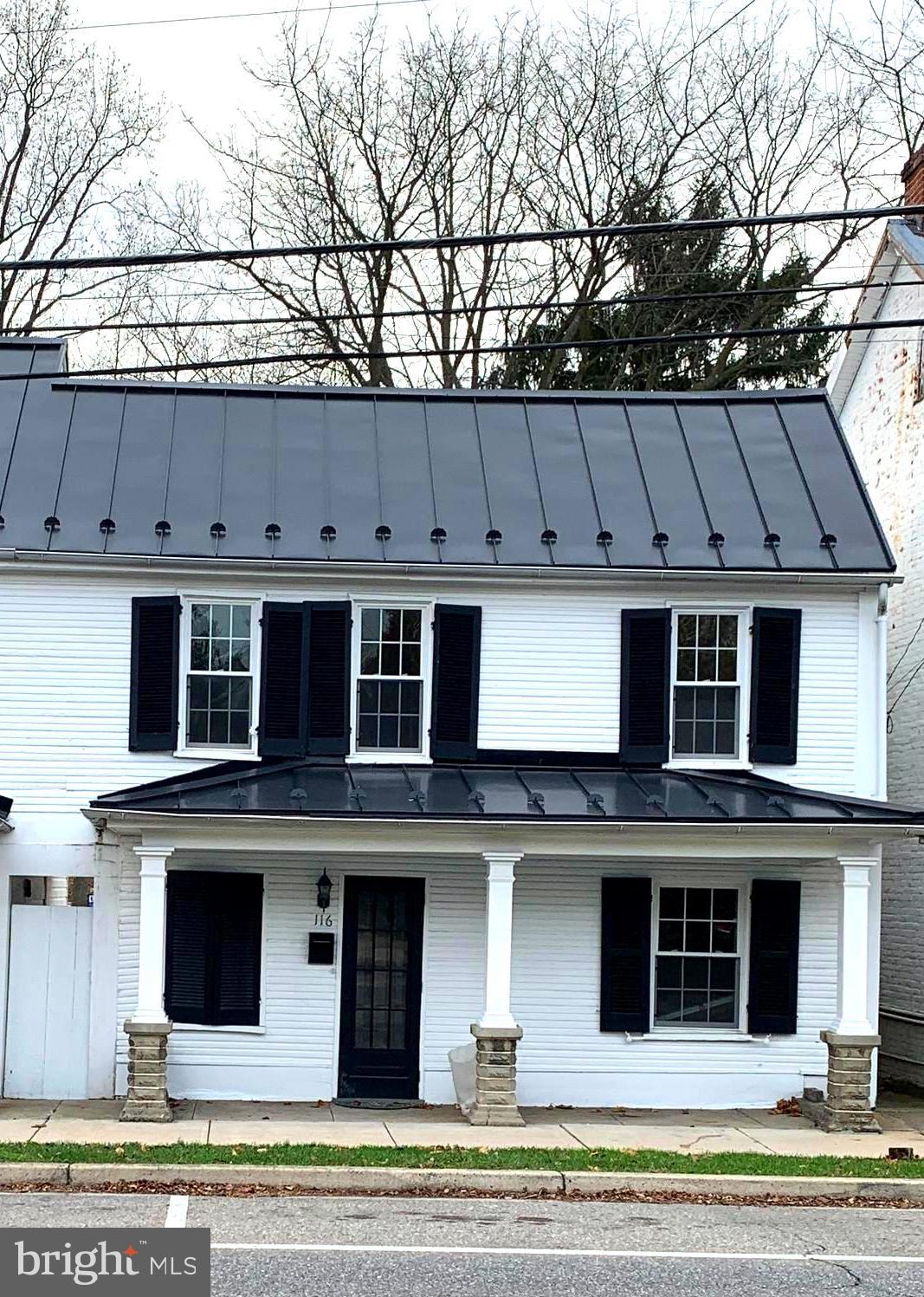 Stunning 3 bedroom, 1 bath home available for rent in Boonsboro. This home has been completely remodeled and features beautiful hardwood floors, modern finishes with touches of old world charm.  Central a/c , electric heat pump also offering washer/dryer on main level.  Super close to the park and walking paths, restaurants and shops.  Sorry, no pets.  Don't miss out contact us today for a private tour.