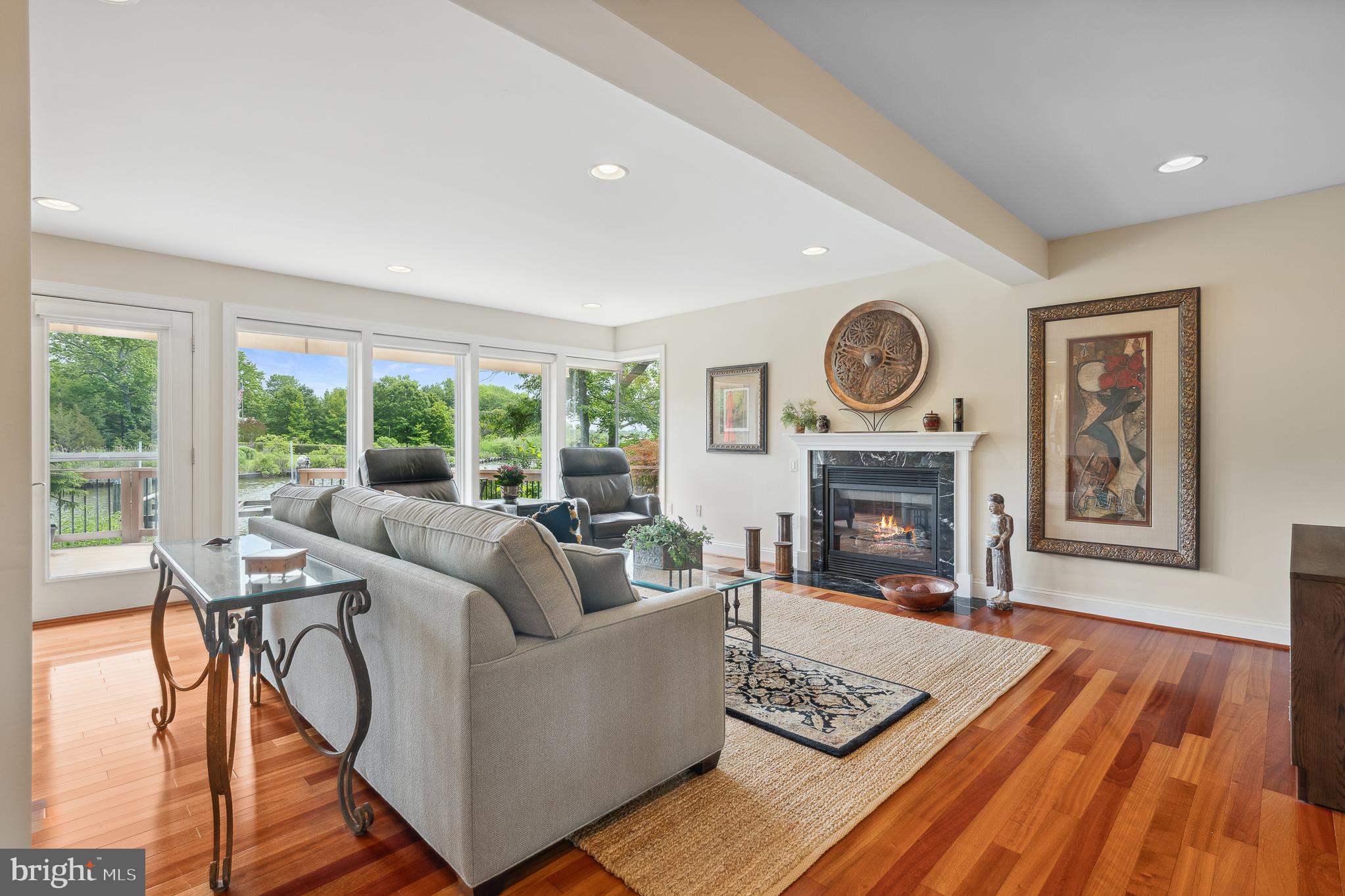 QUAY HARBOUR COMMUNITY - Residential