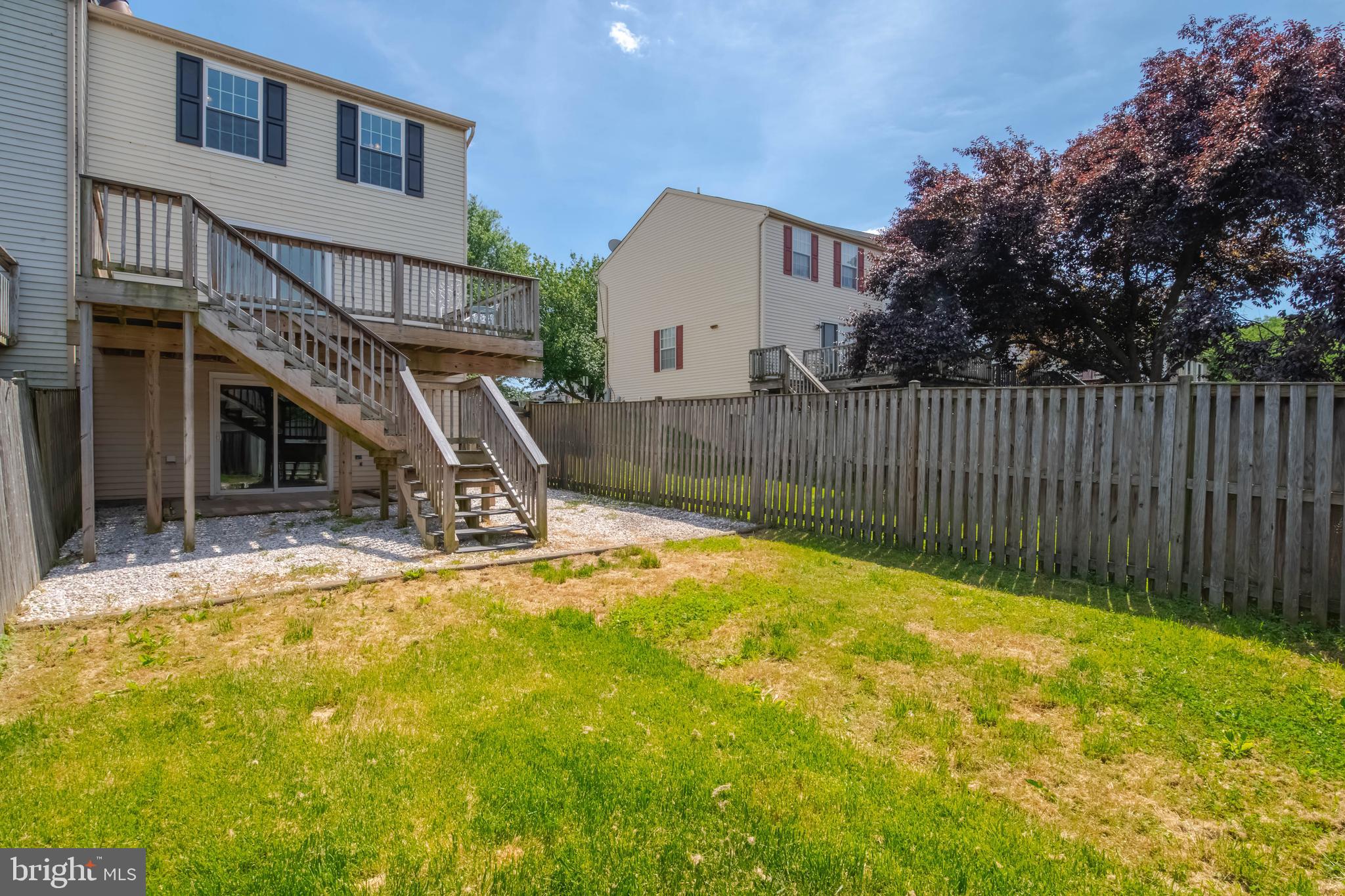 CONSTANT FRIENDSHIP - Residential