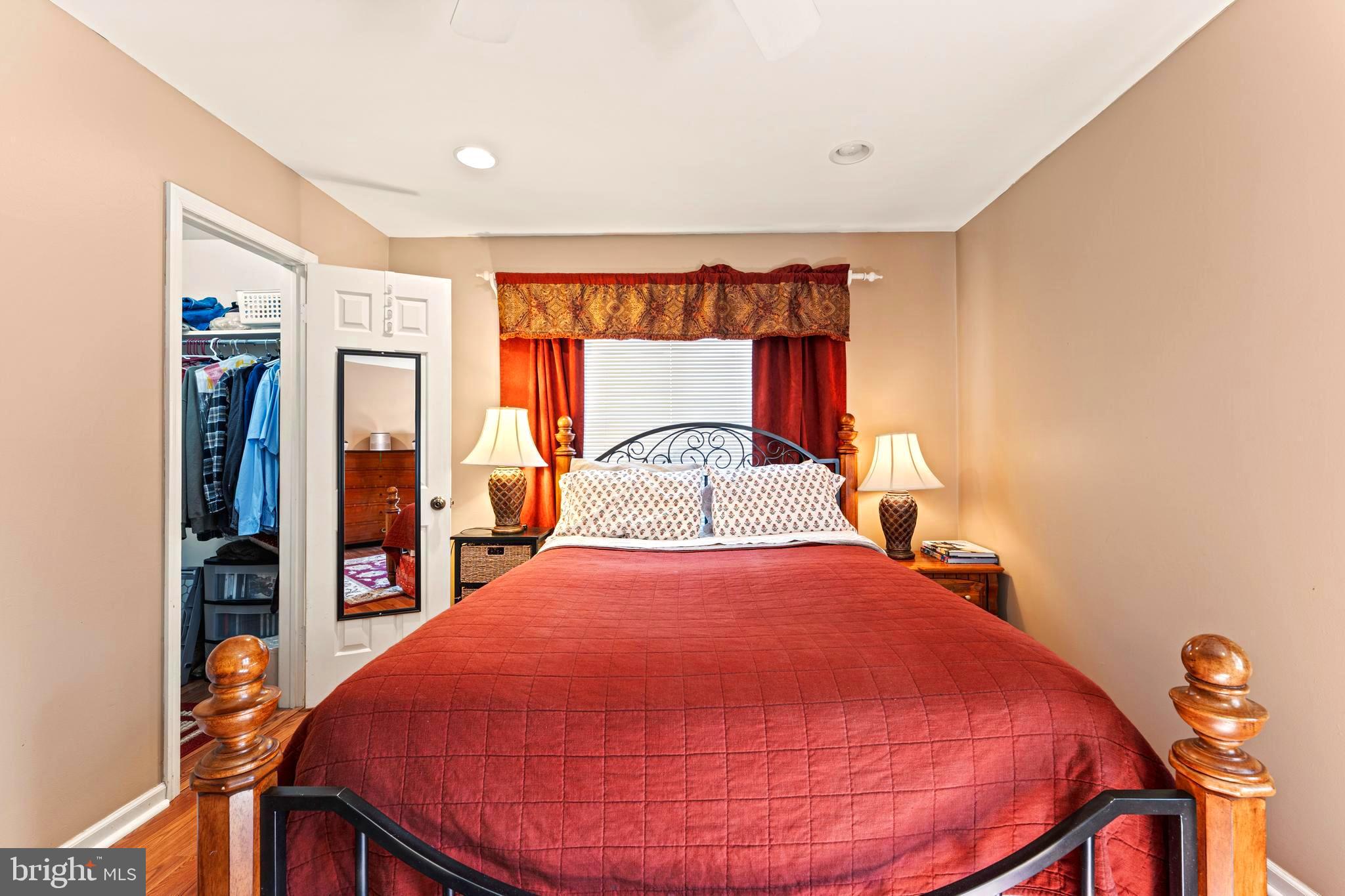 WEST JEFFERSON - Residential