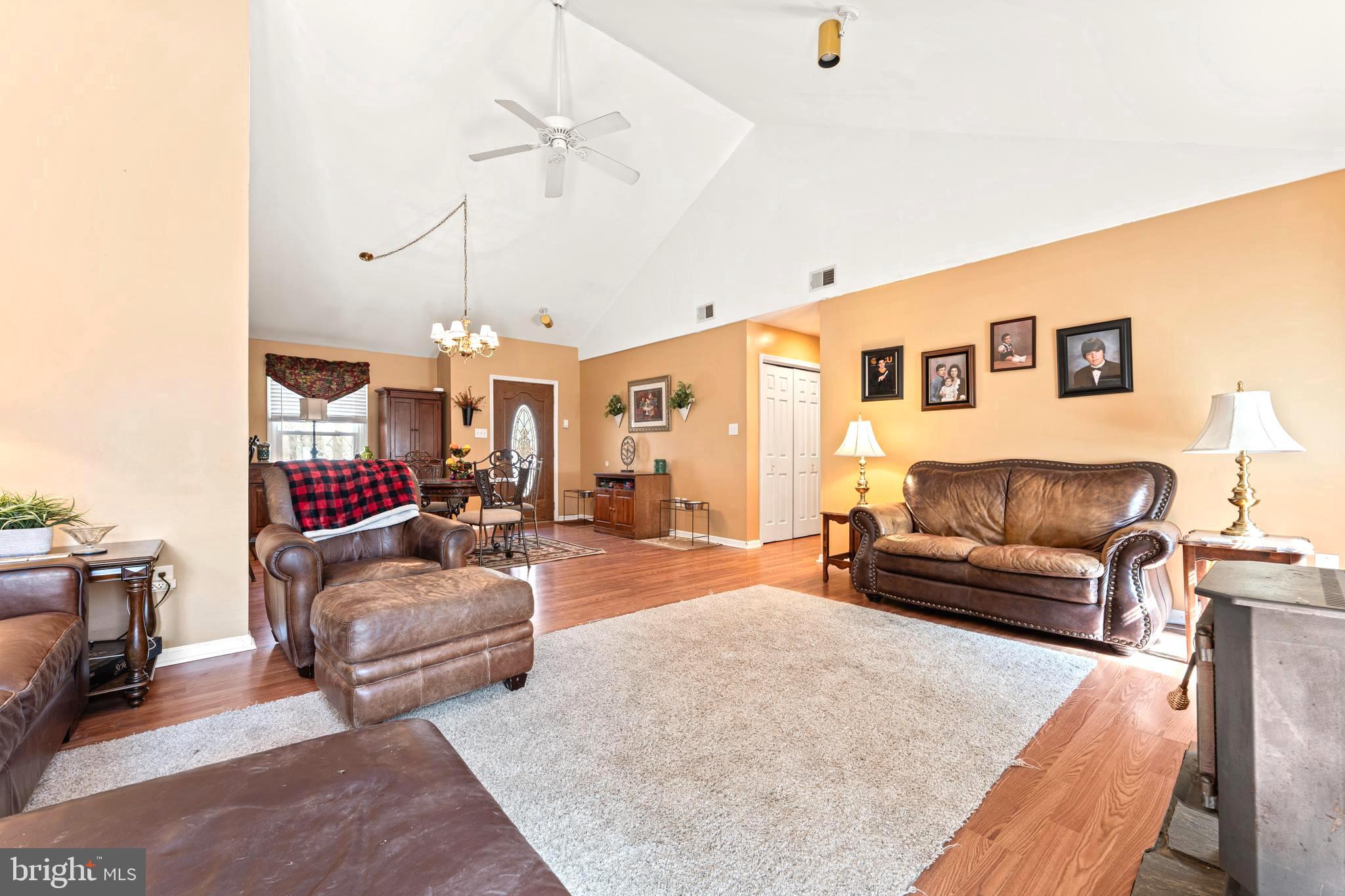 WEST JEFFERSON - Residential