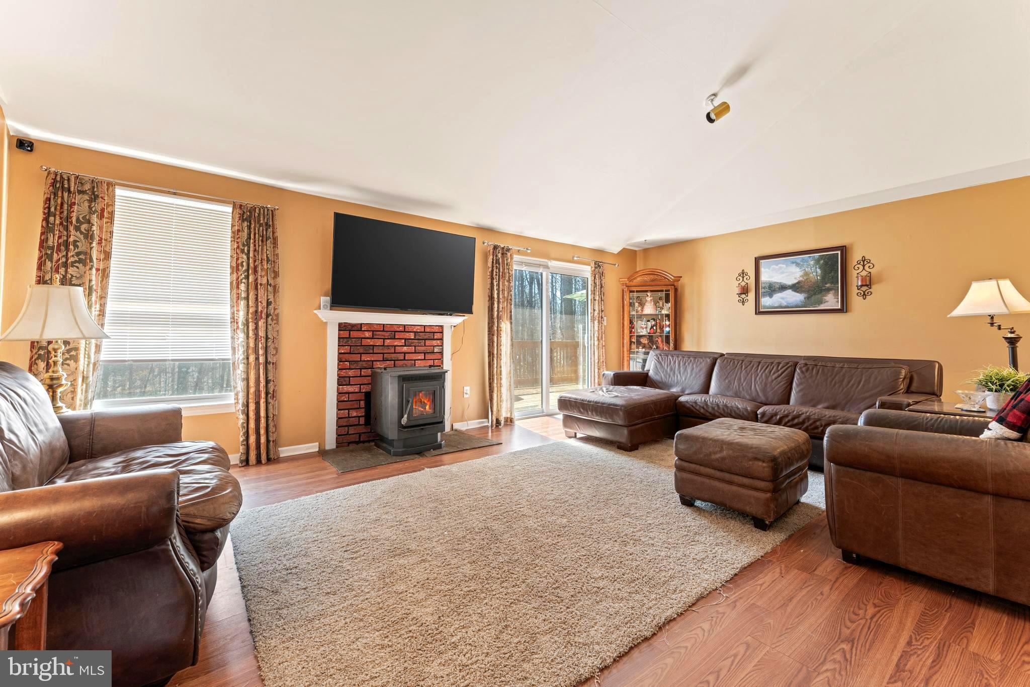 WEST JEFFERSON - Residential