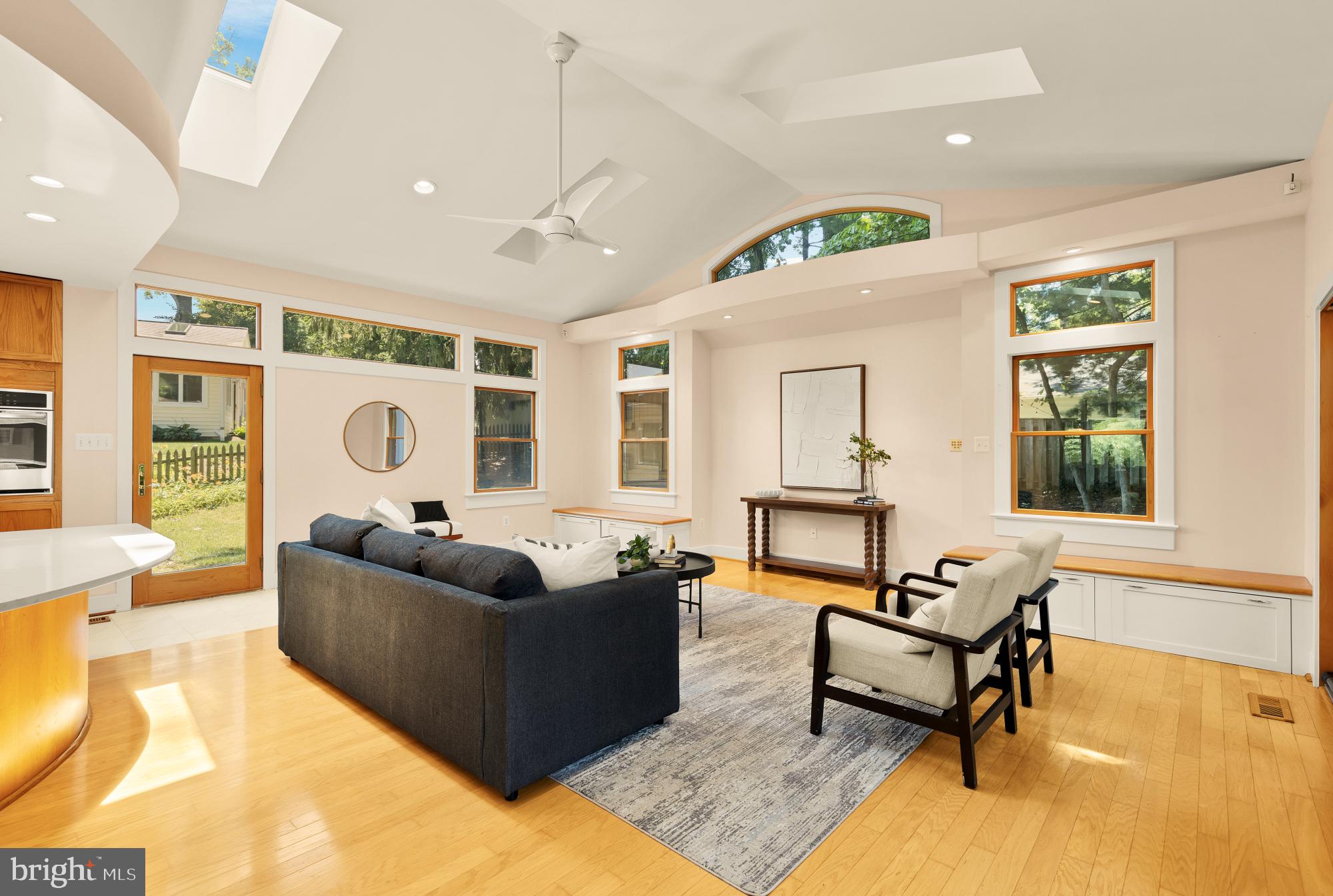 OAK HILL - Residential