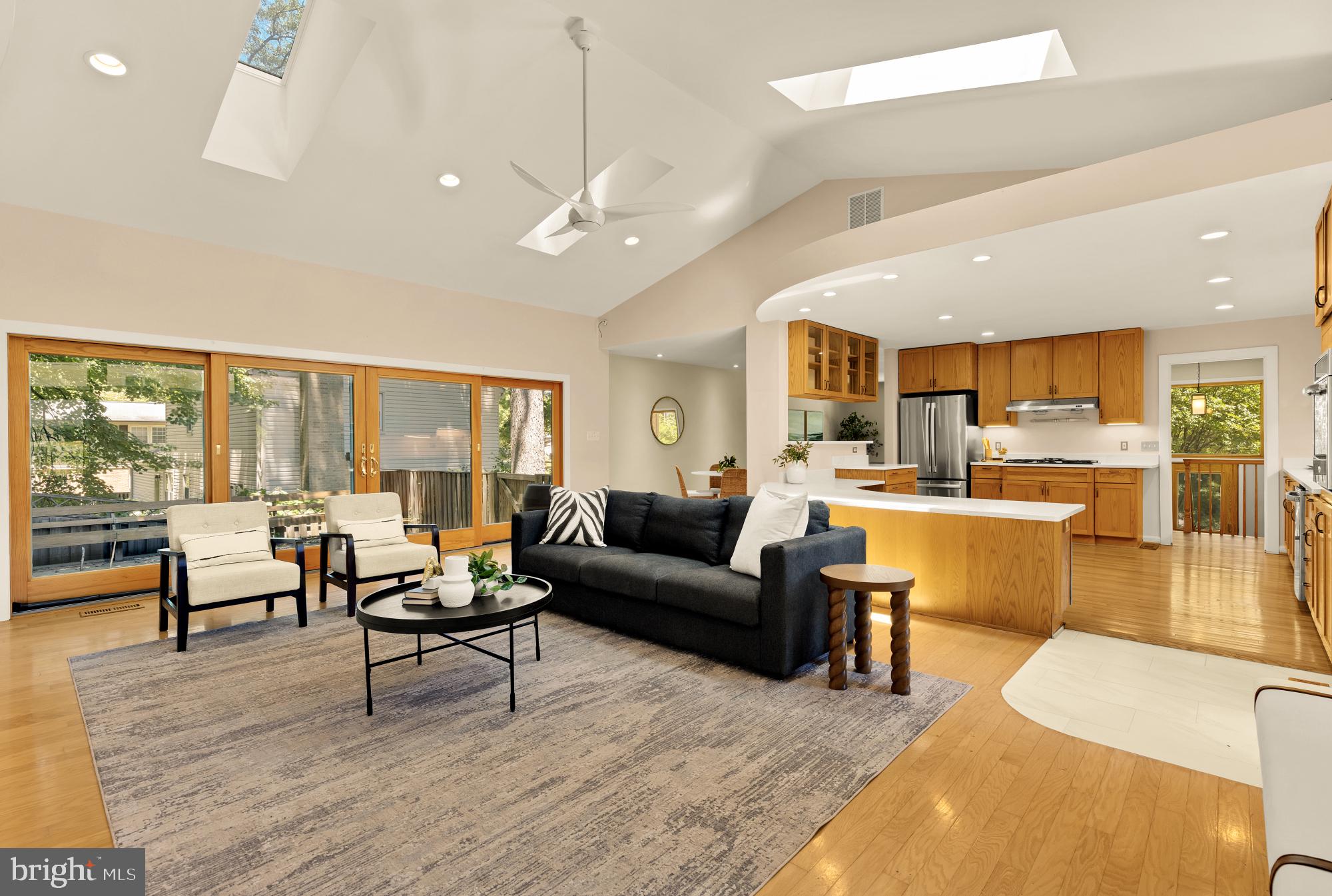 OAK HILL - Residential
