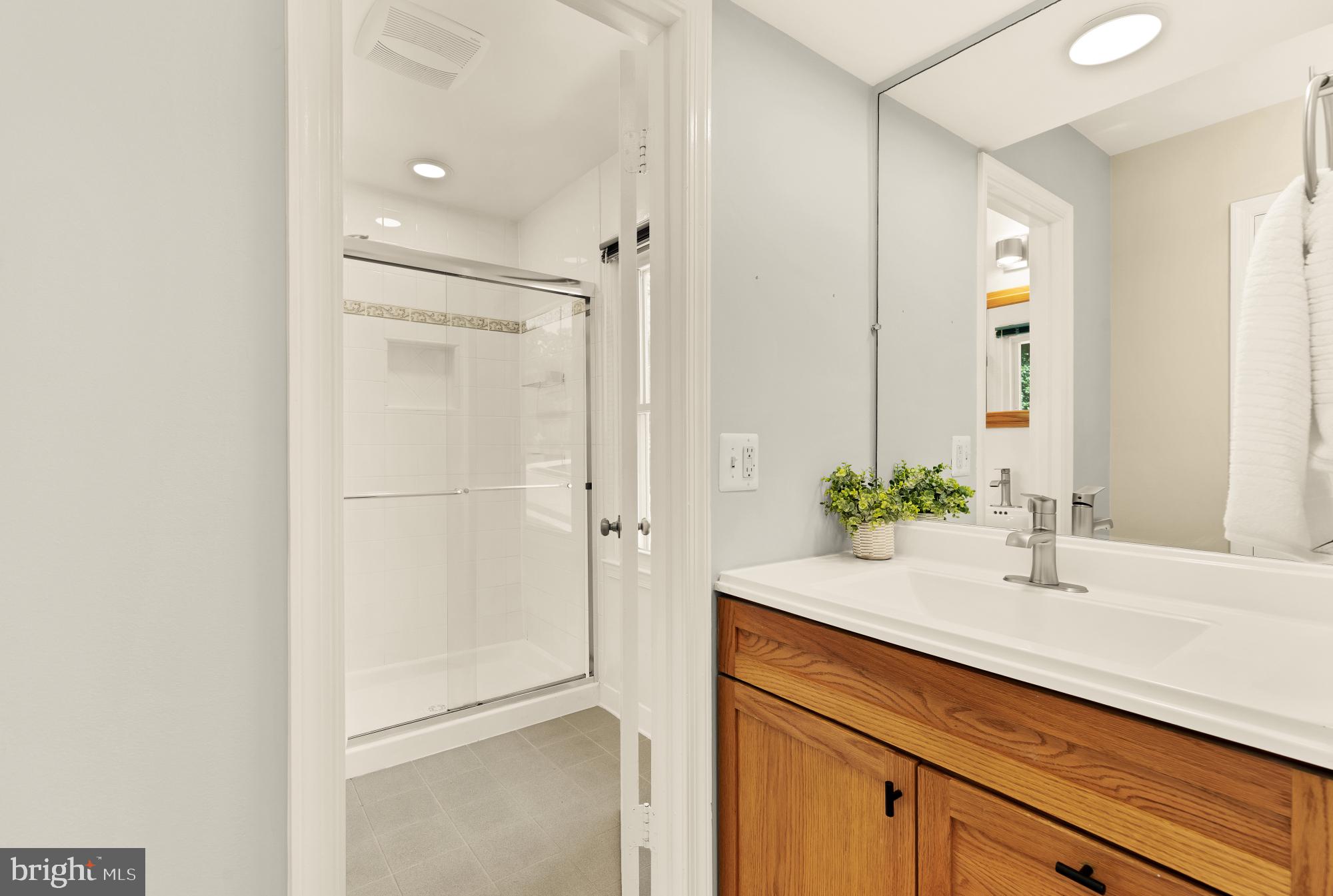 OAK HILL - Residential