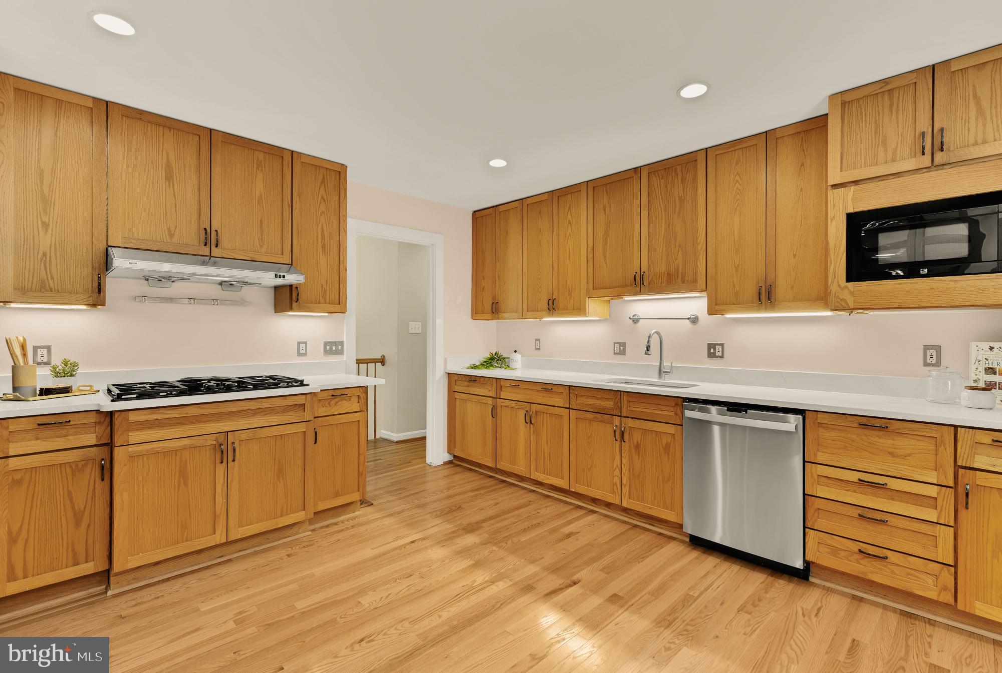OAK HILL - Residential
