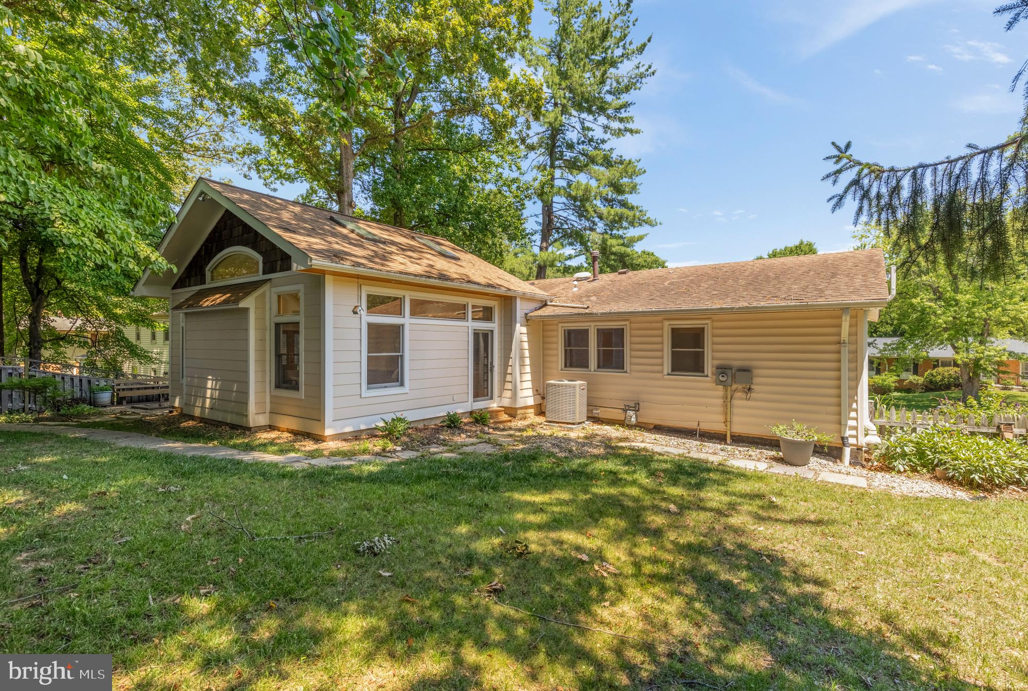 OAK HILL - Residential