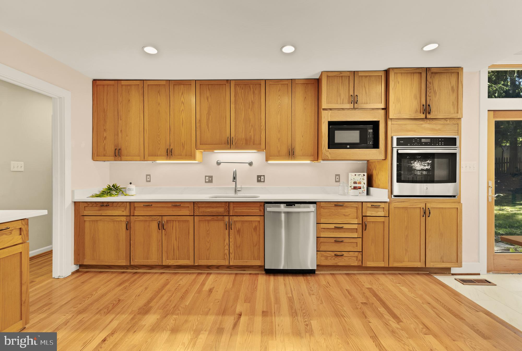 OAK HILL - Residential