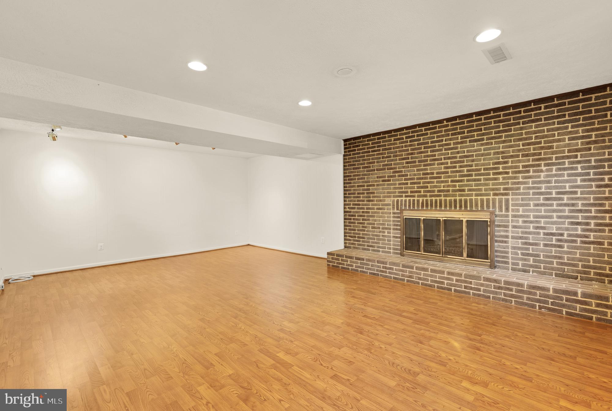 OAK HILL - Residential