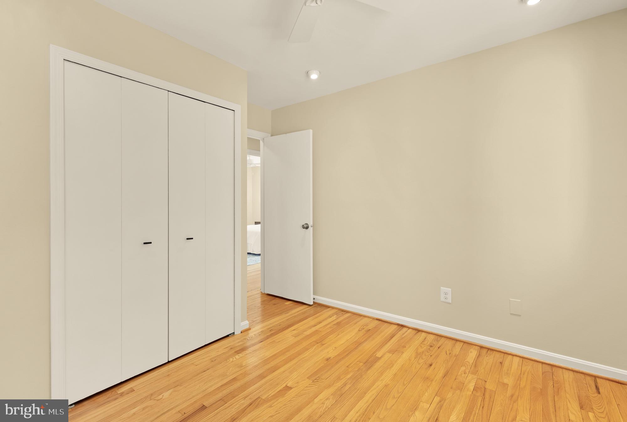 OAK HILL - Residential