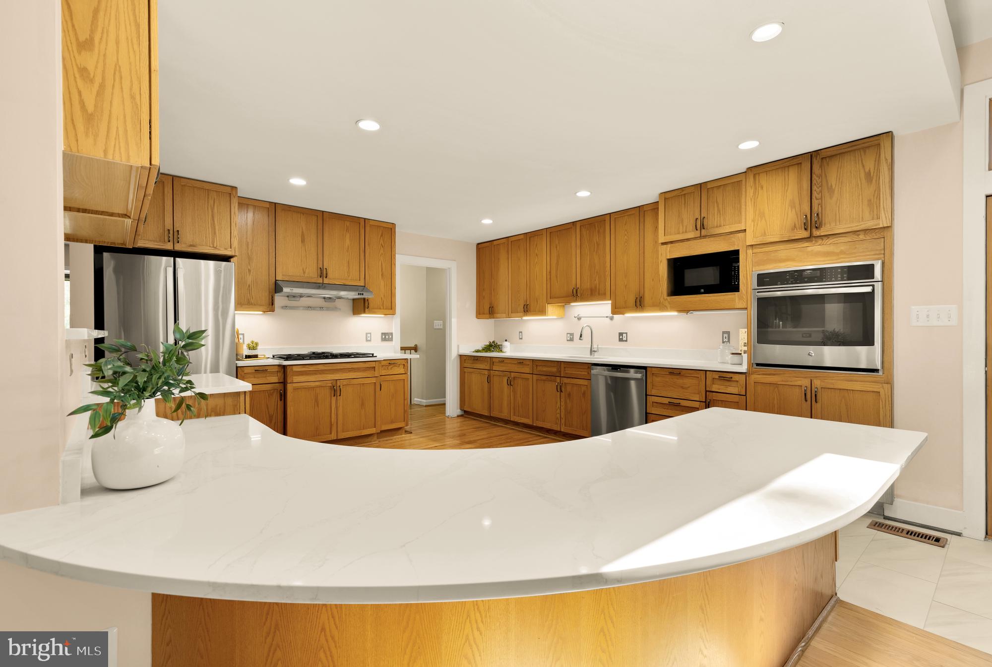 OAK HILL - Residential