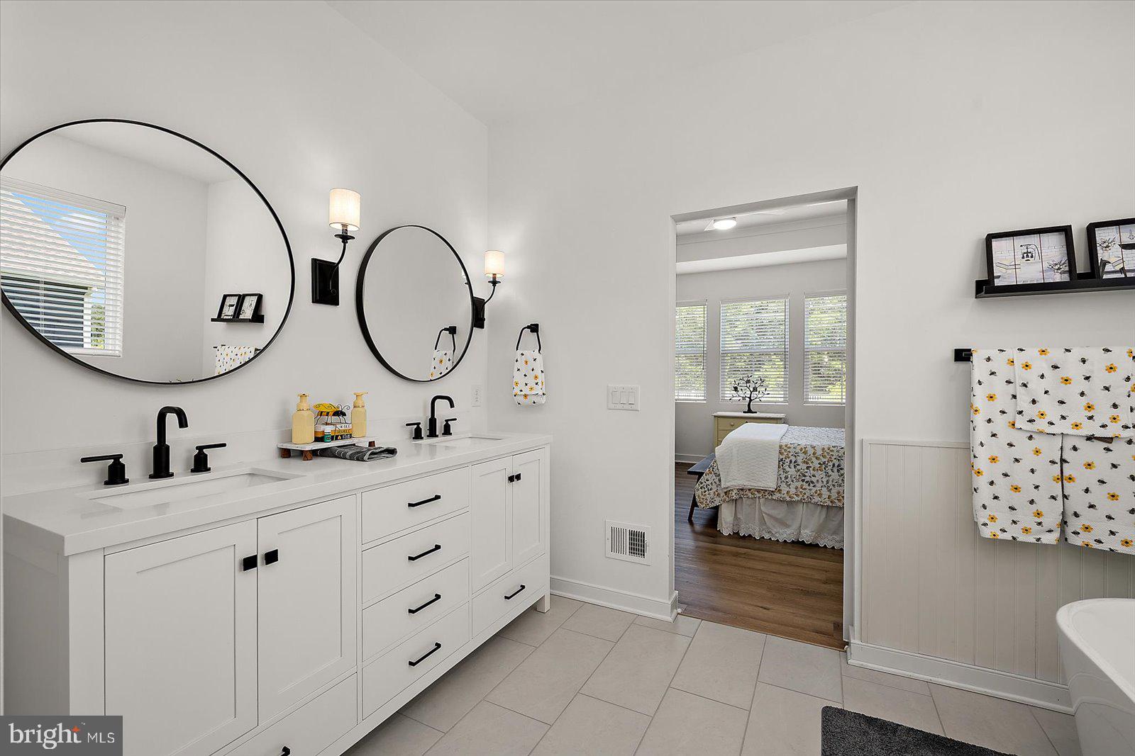 LIBERTY WEST - Residential