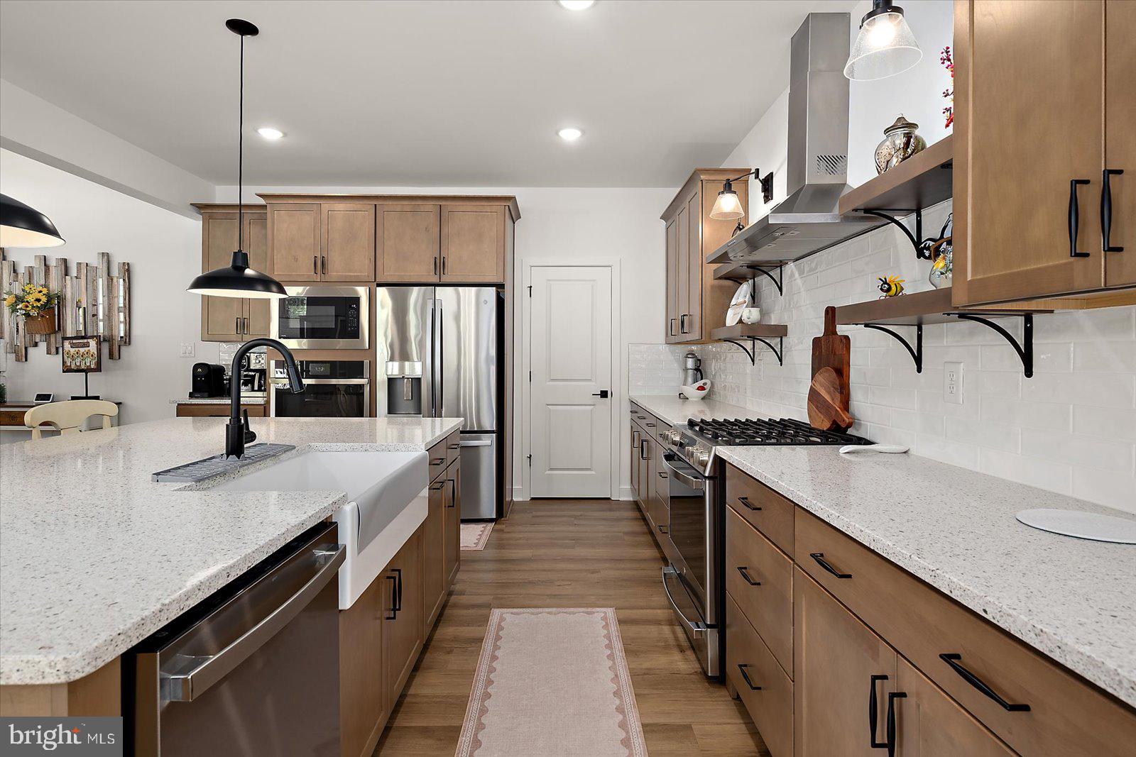 LIBERTY WEST - Residential