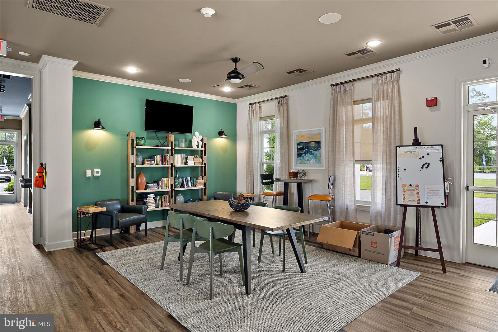 LIBERTY WEST - Residential