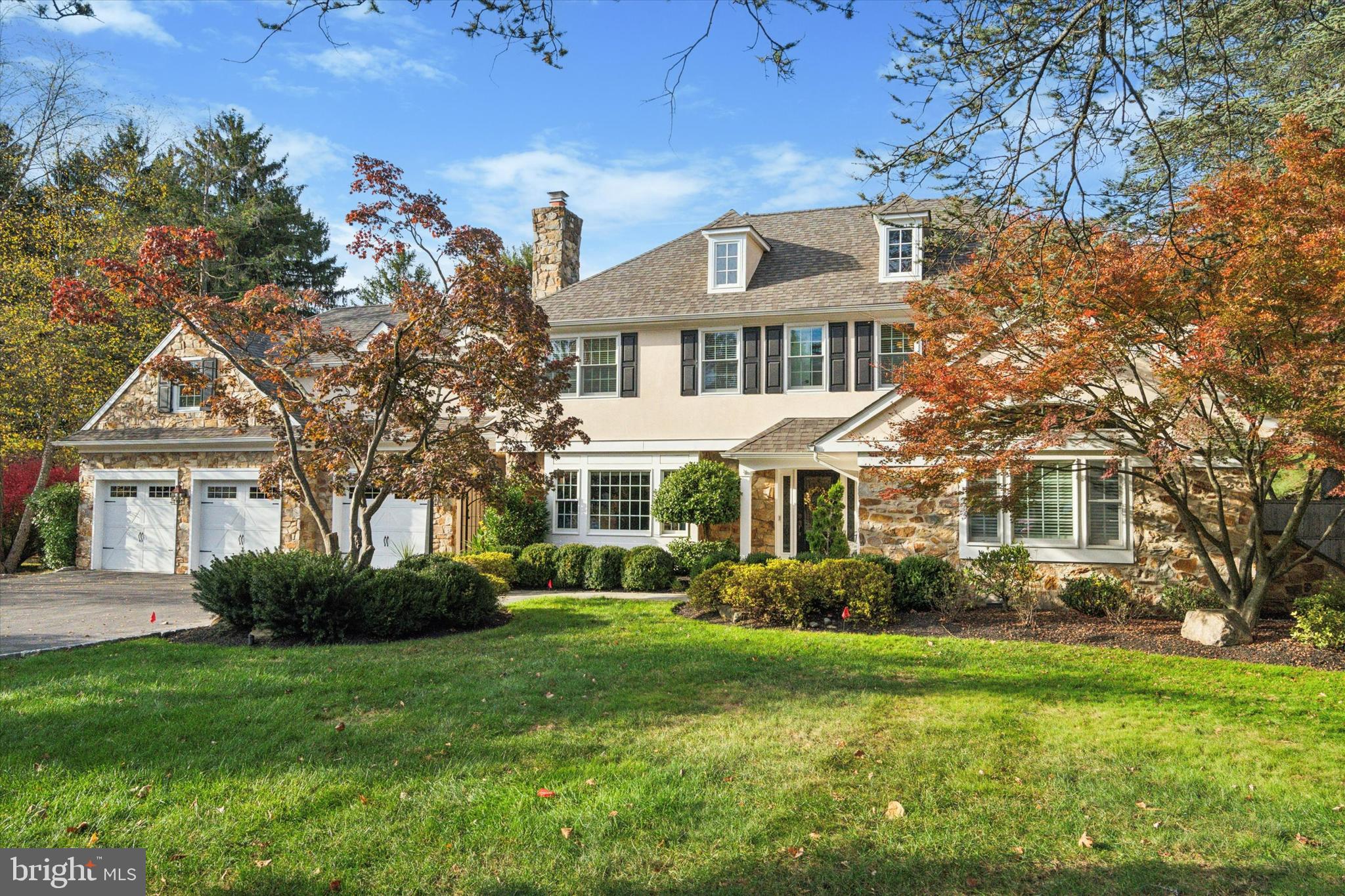 COLONIAL VIL - Residential