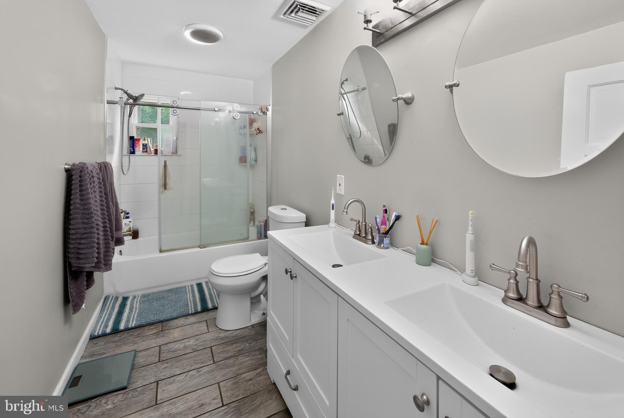 WHITFORD HILLS - Residential
