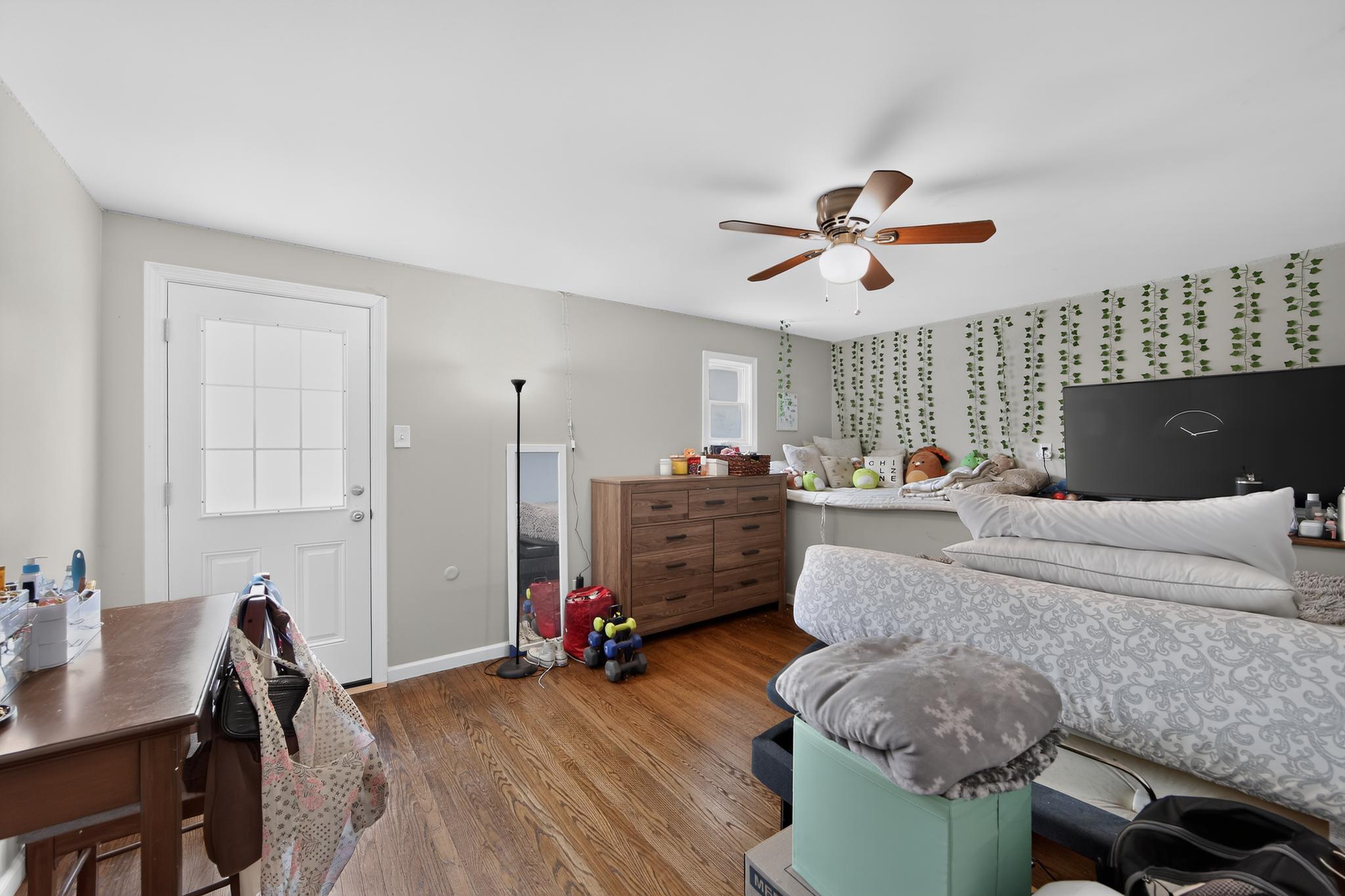 WHITFORD HILLS - Residential