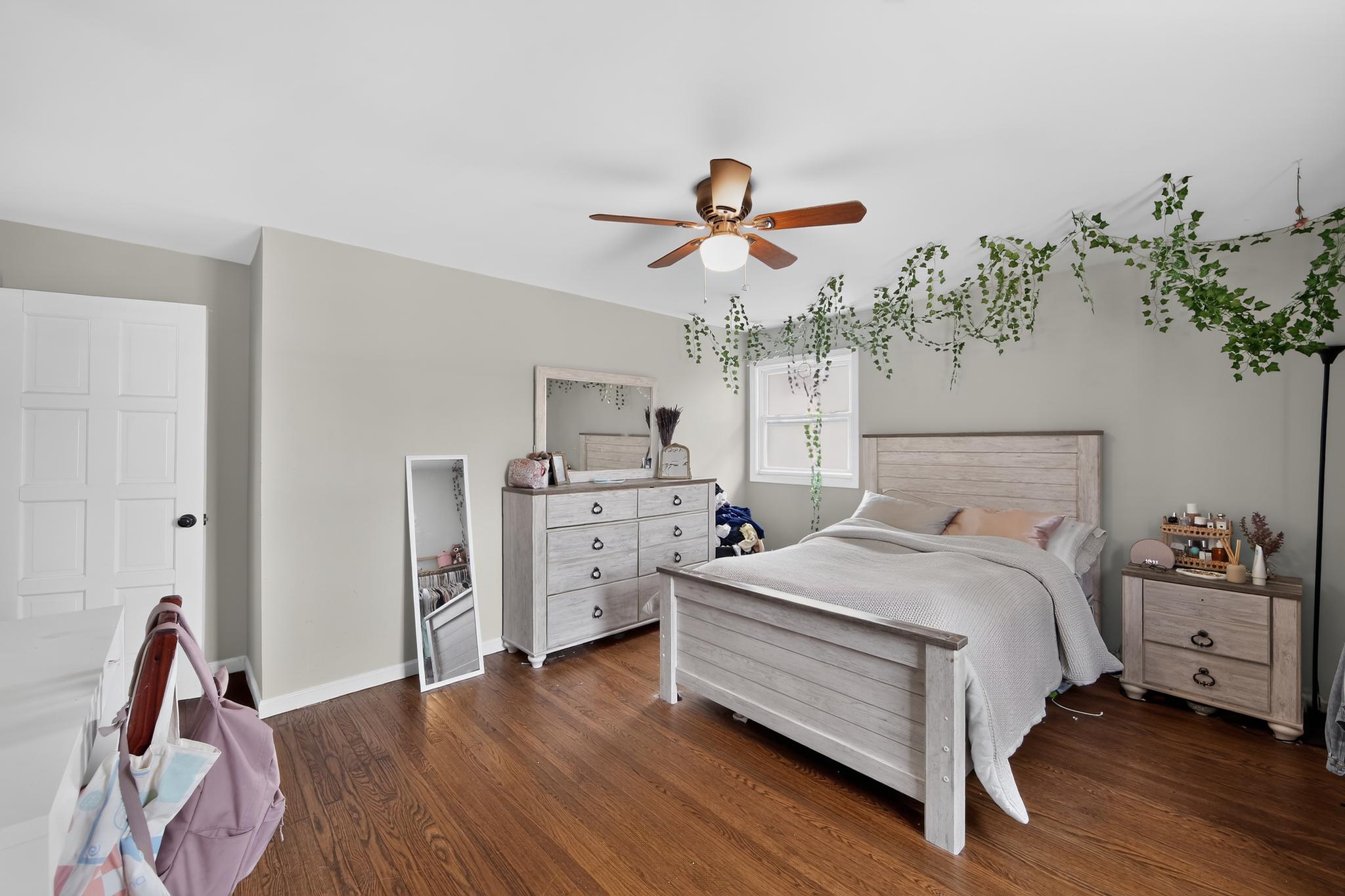 WHITFORD HILLS - Residential
