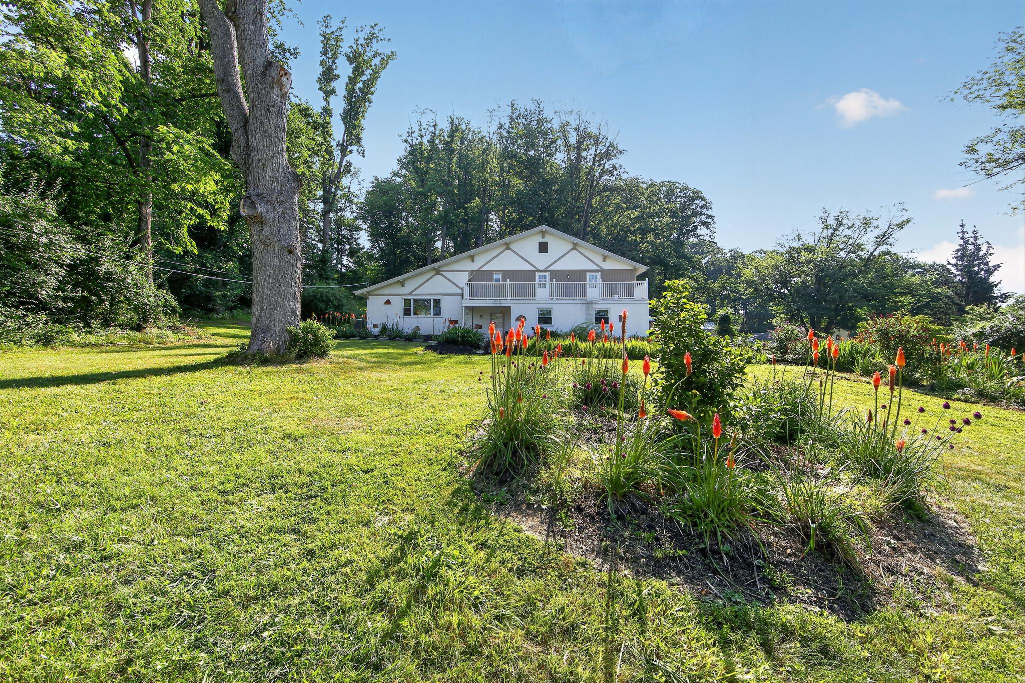 WHITFORD HILLS - Residential