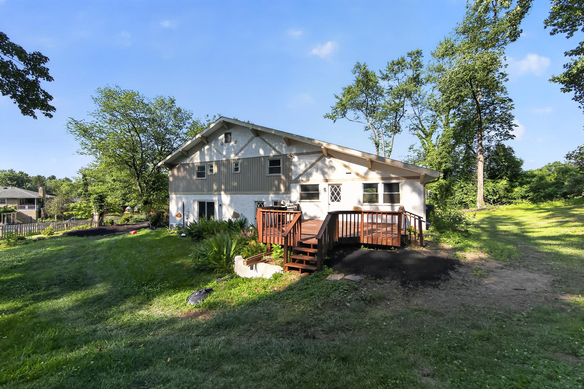 WHITFORD HILLS - Residential