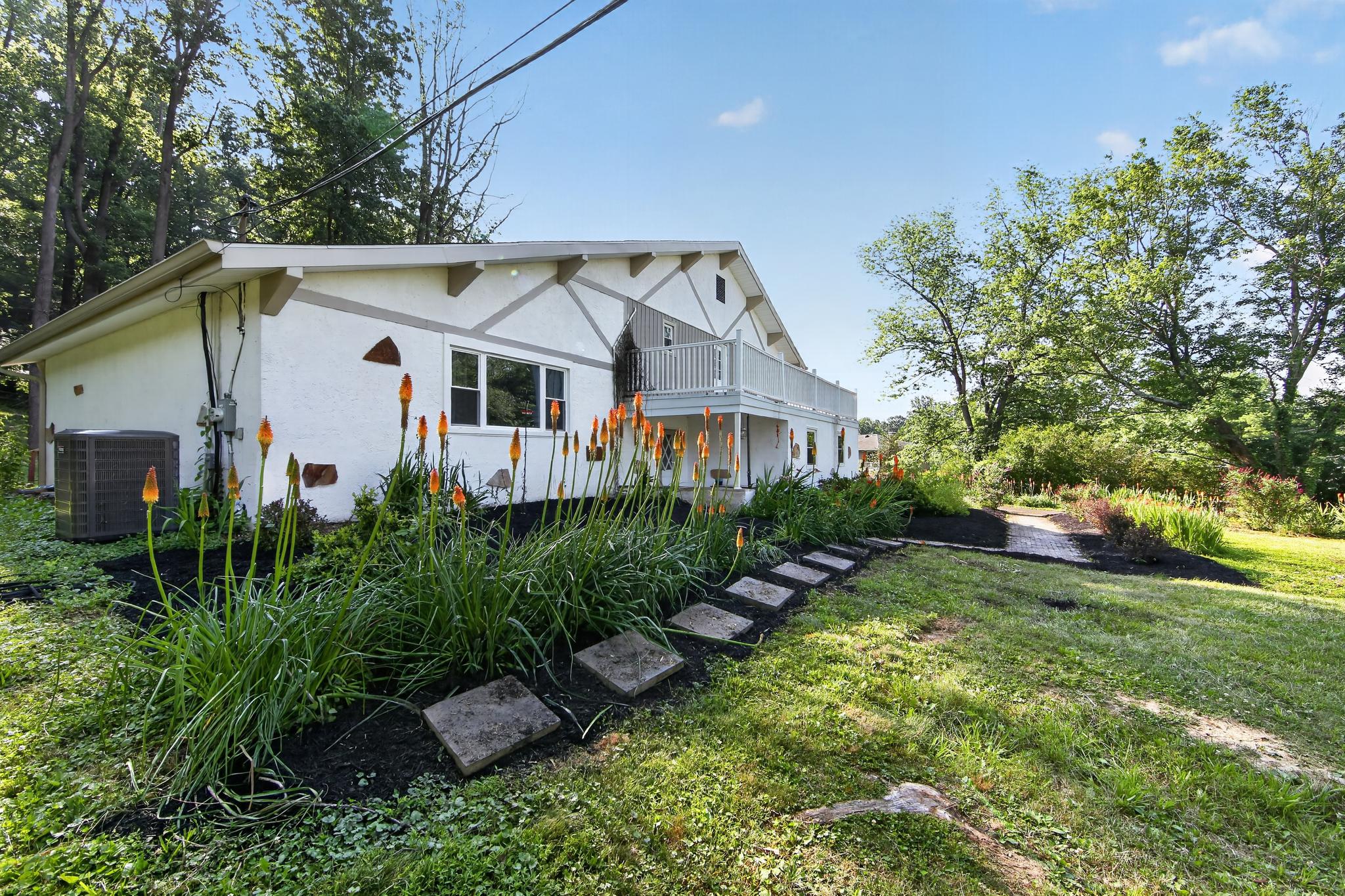 WHITFORD HILLS - Residential