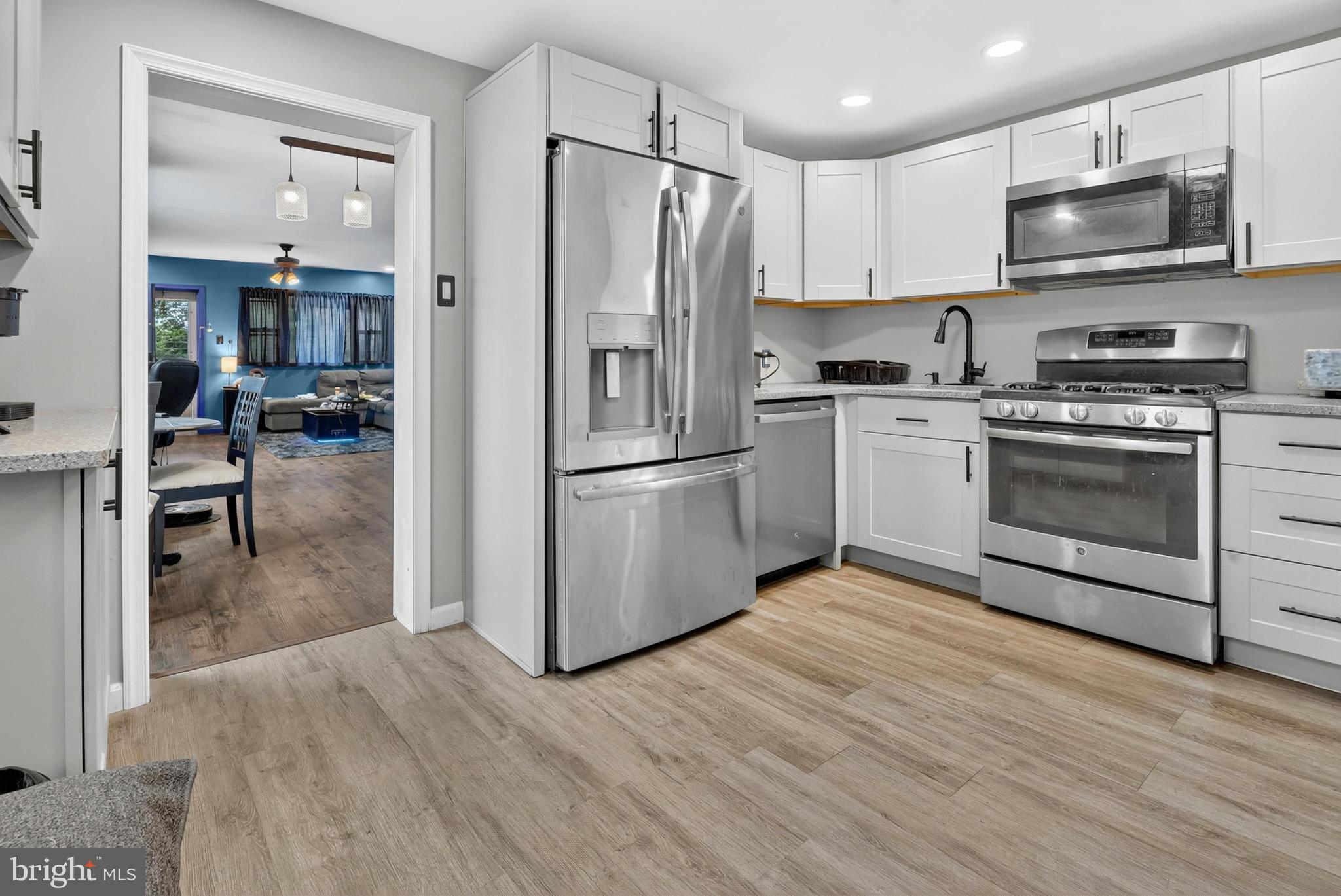 HOLMESBURG - Residential