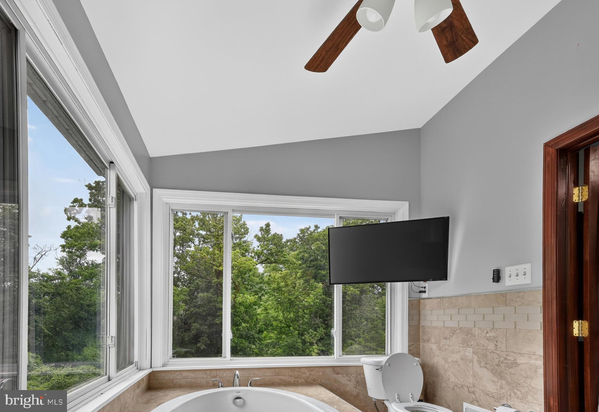 HOLMESBURG - Residential